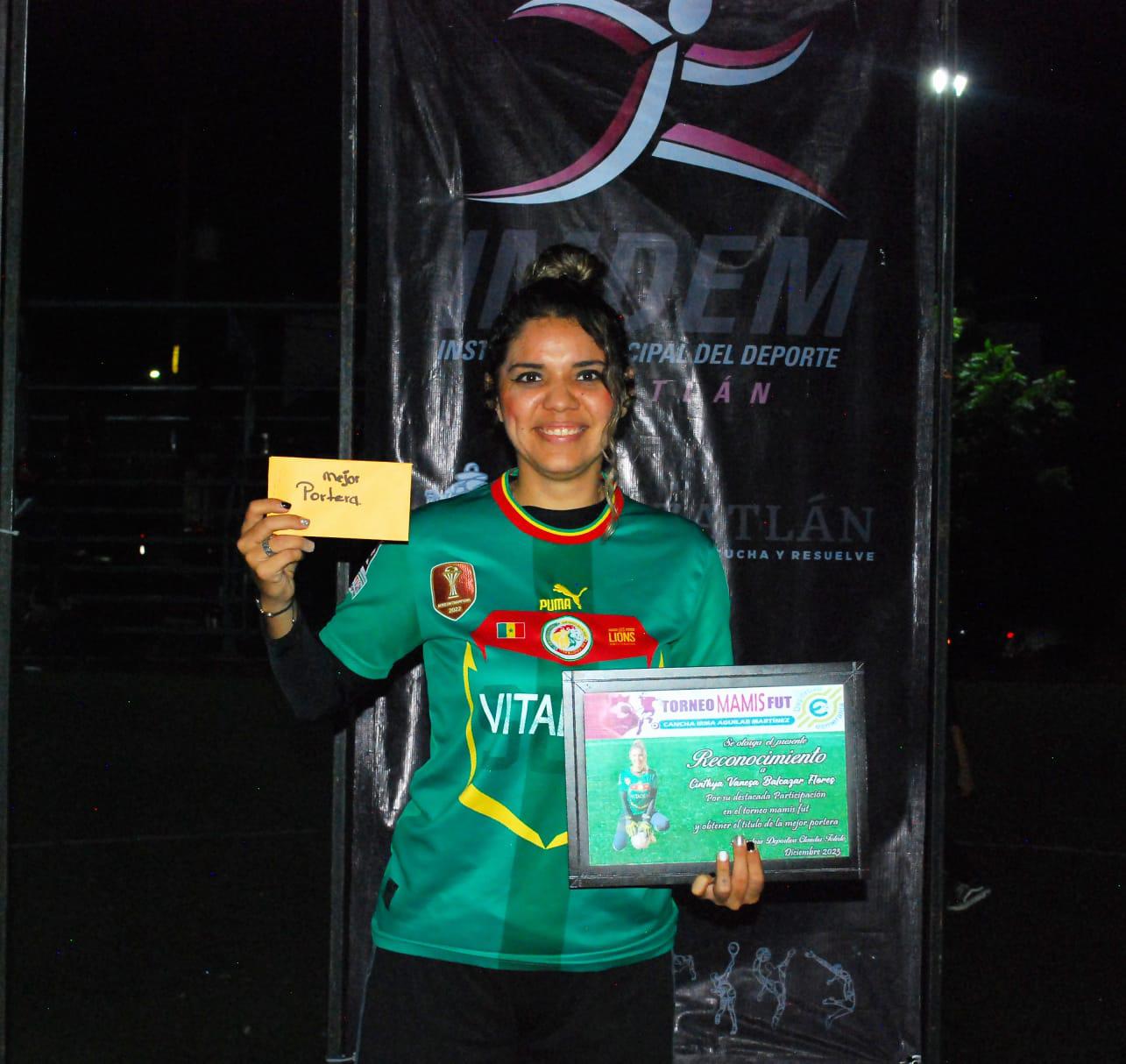 $!Se corona Amigas del Campeón, en el Torneo Mamis Fut de la Esmeralda