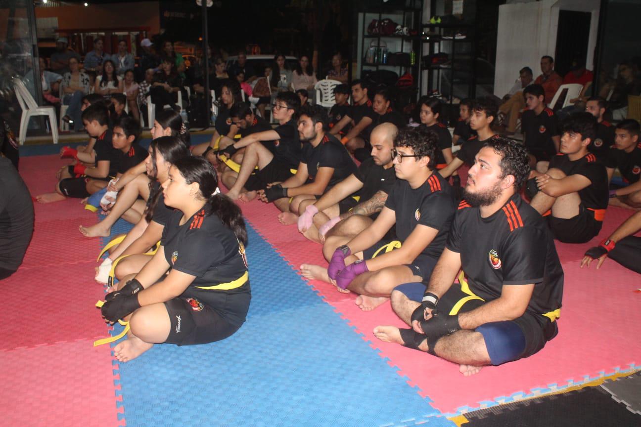 $!Se gradúan alumnos de la Academia de Kickboxing Suzaku