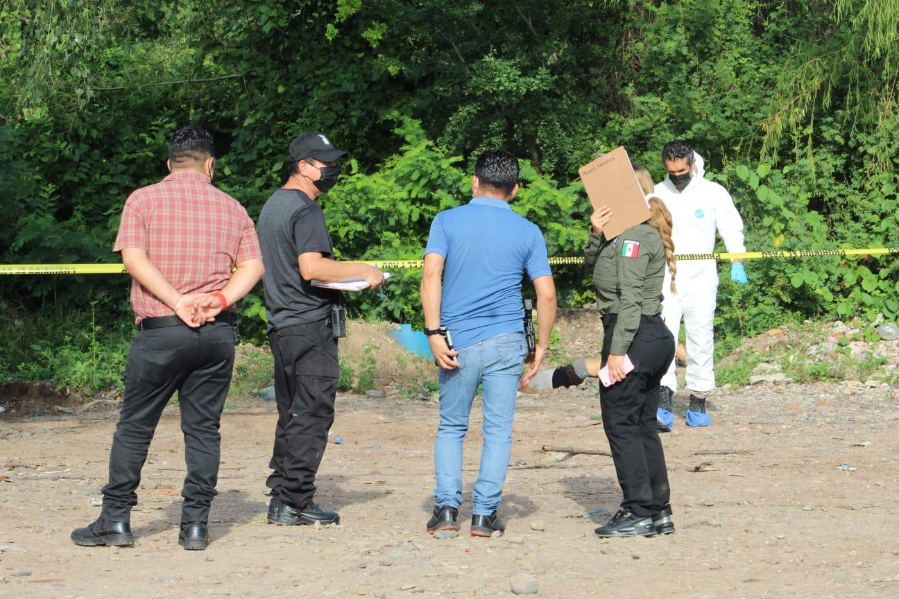 $!Hallan a mujer asesinada a golpes a la orilla del río Humaya, en Culiacán