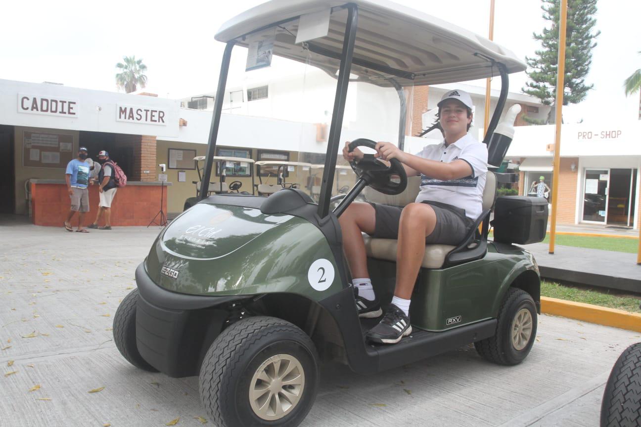 $!Santiago del Águila, gran golfista y estudiante; como hijo y amigo, excepcional