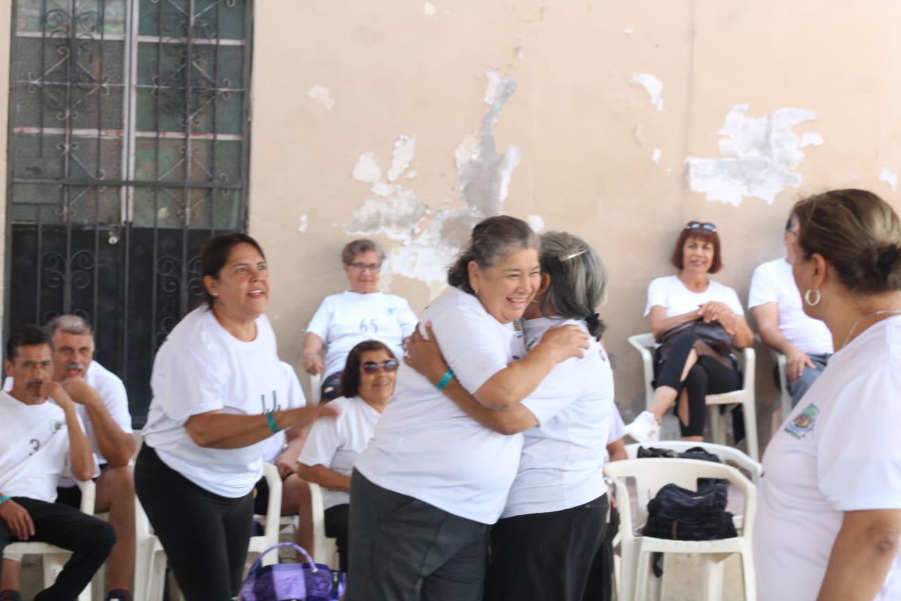 $!Reafirman amistad Tala y Mazatlán con encuentros de cachibol