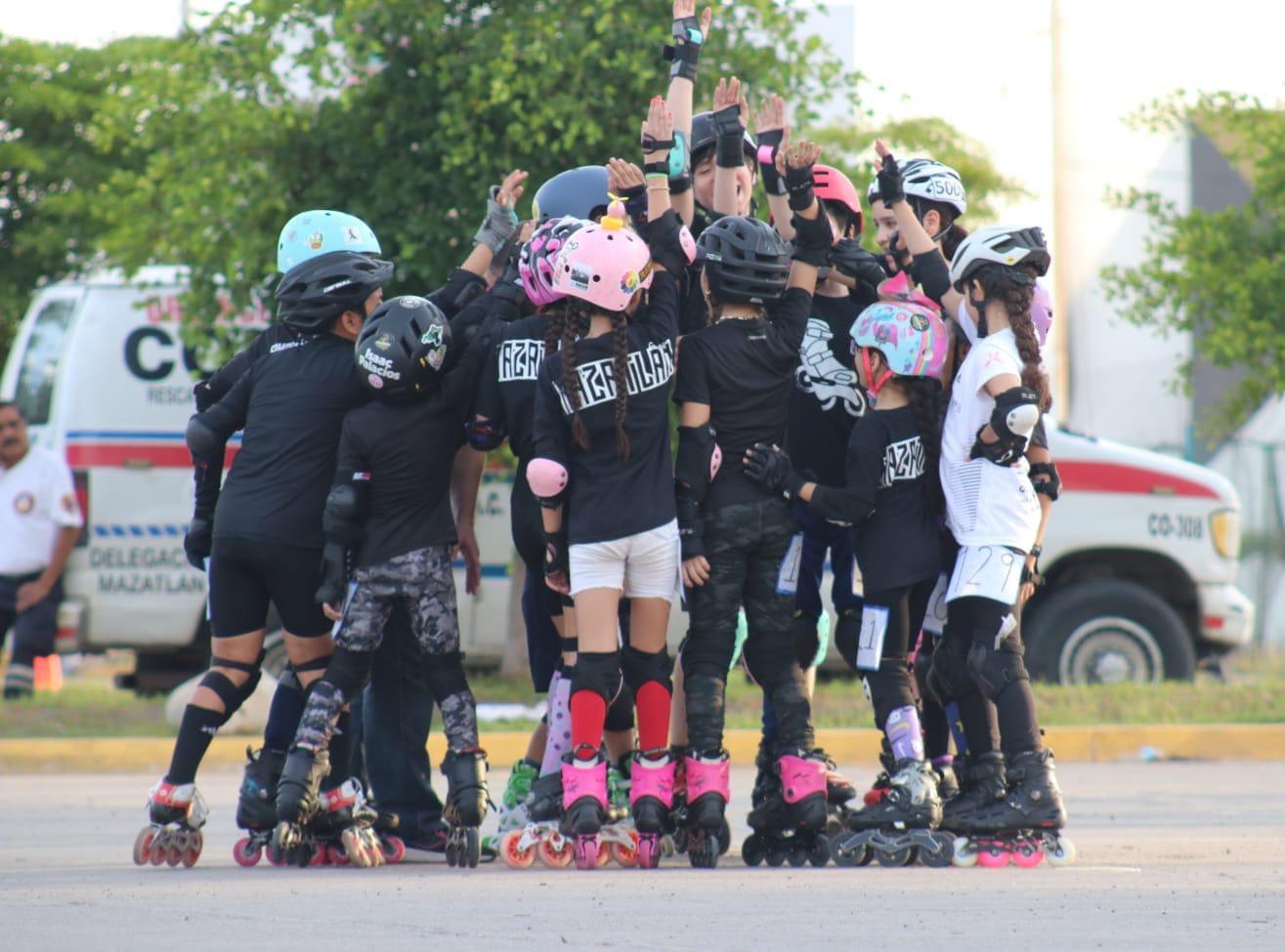 $!Rompen el viento, en el Circuito de Patinaje Imdem