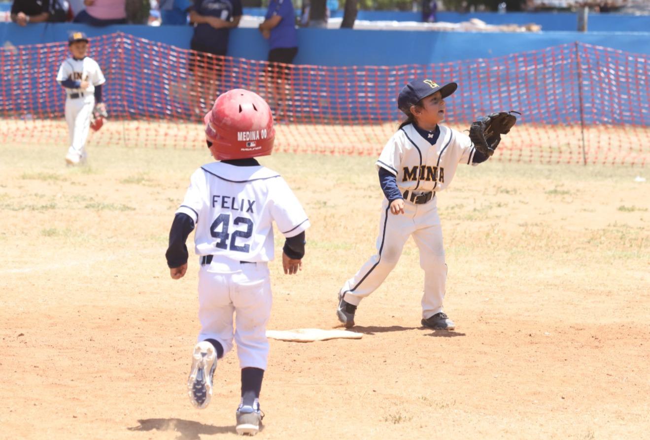 $!Liga Muralla saca la casta por Mazatlán en el Nacional Pañalitos