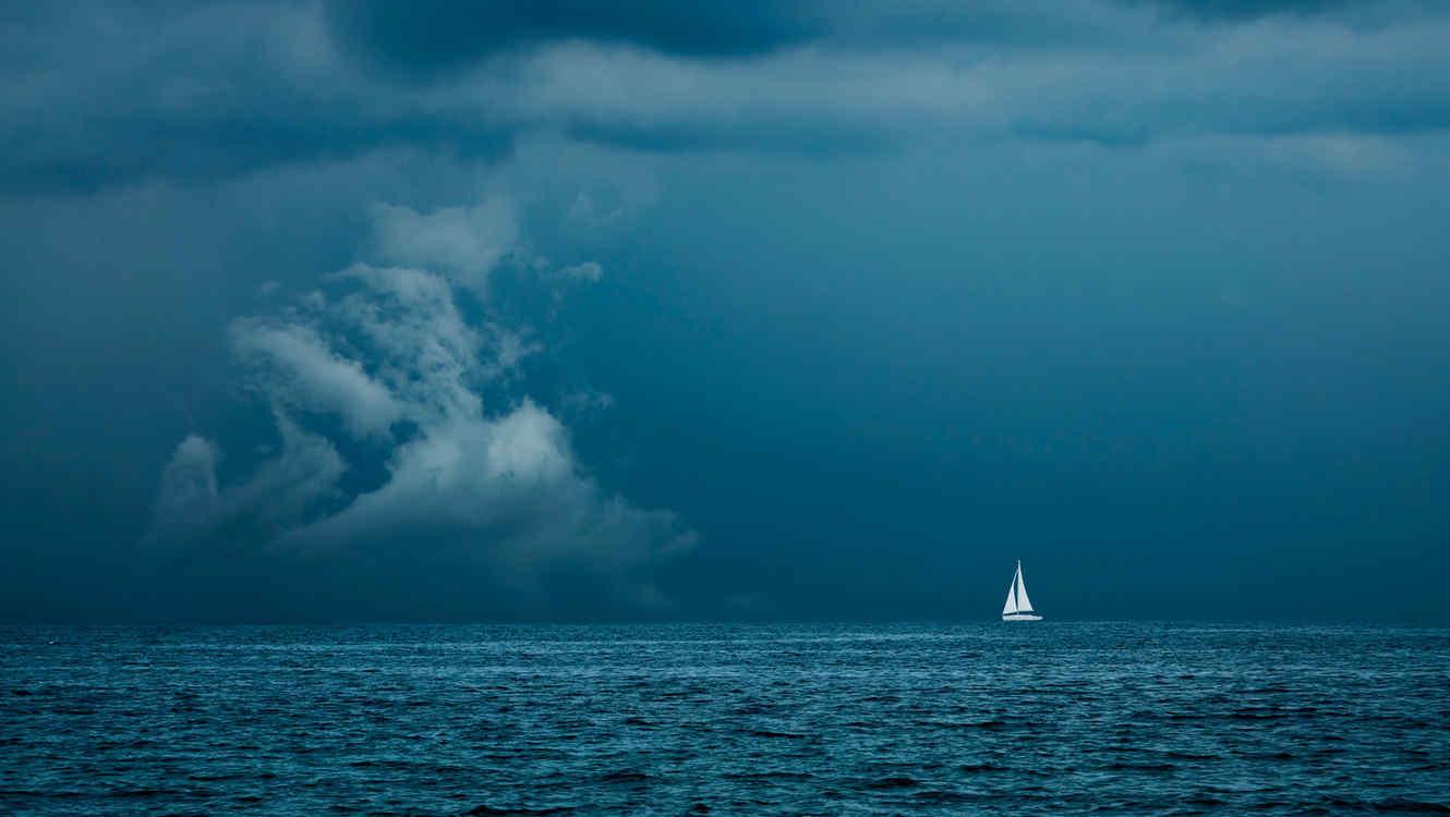 $!Velero ante la próxima tormenta.