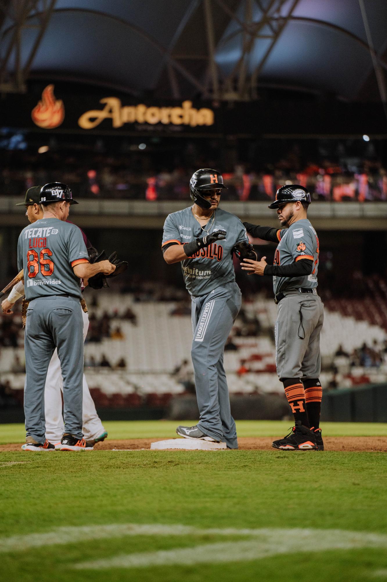 $!Tomateros remonta y se salva de la escoba ante Naranjeros