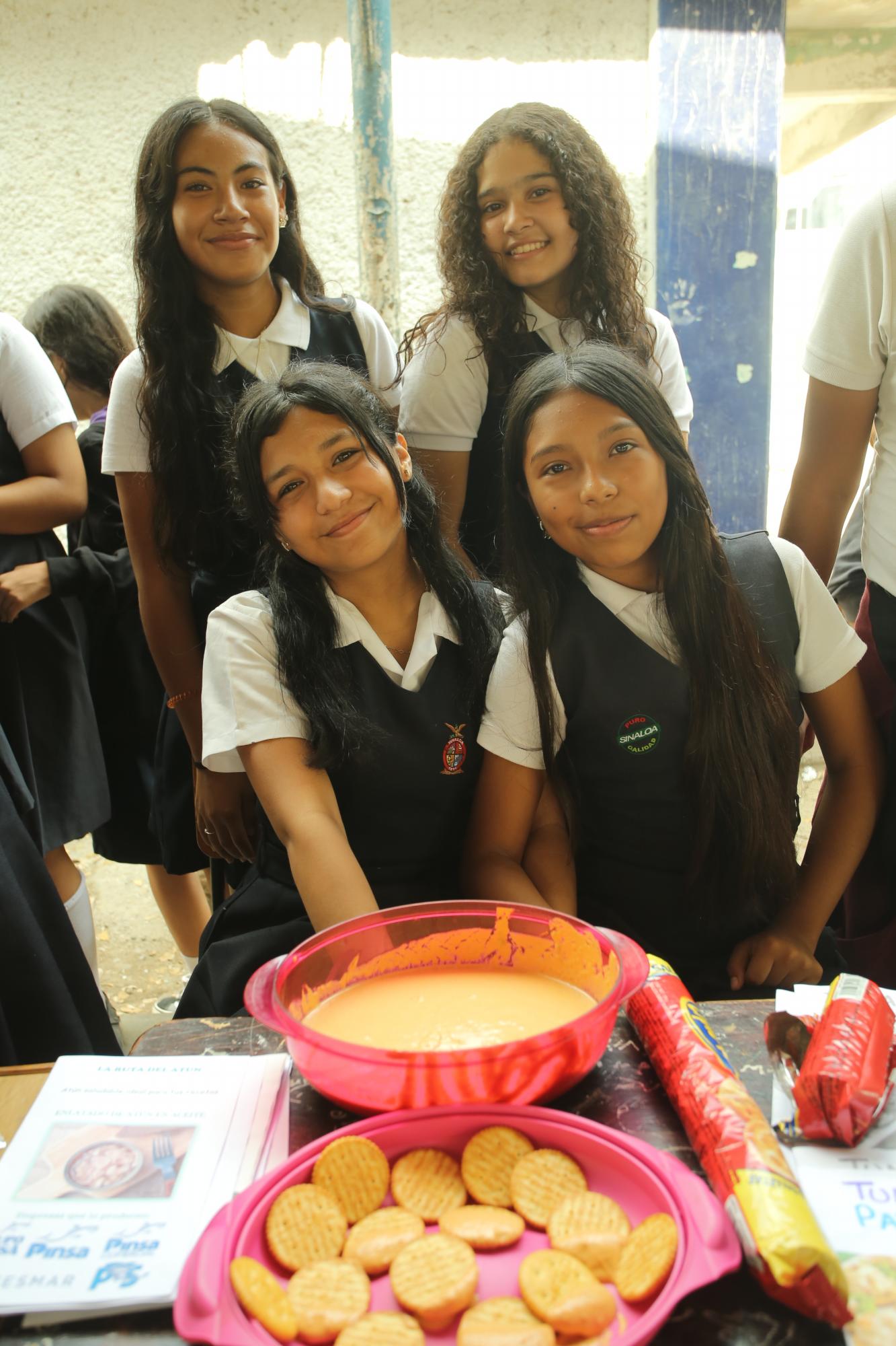 $!Lizbeth Villela, Camila Tirado, Kimberly Navarro y Montserrat García.