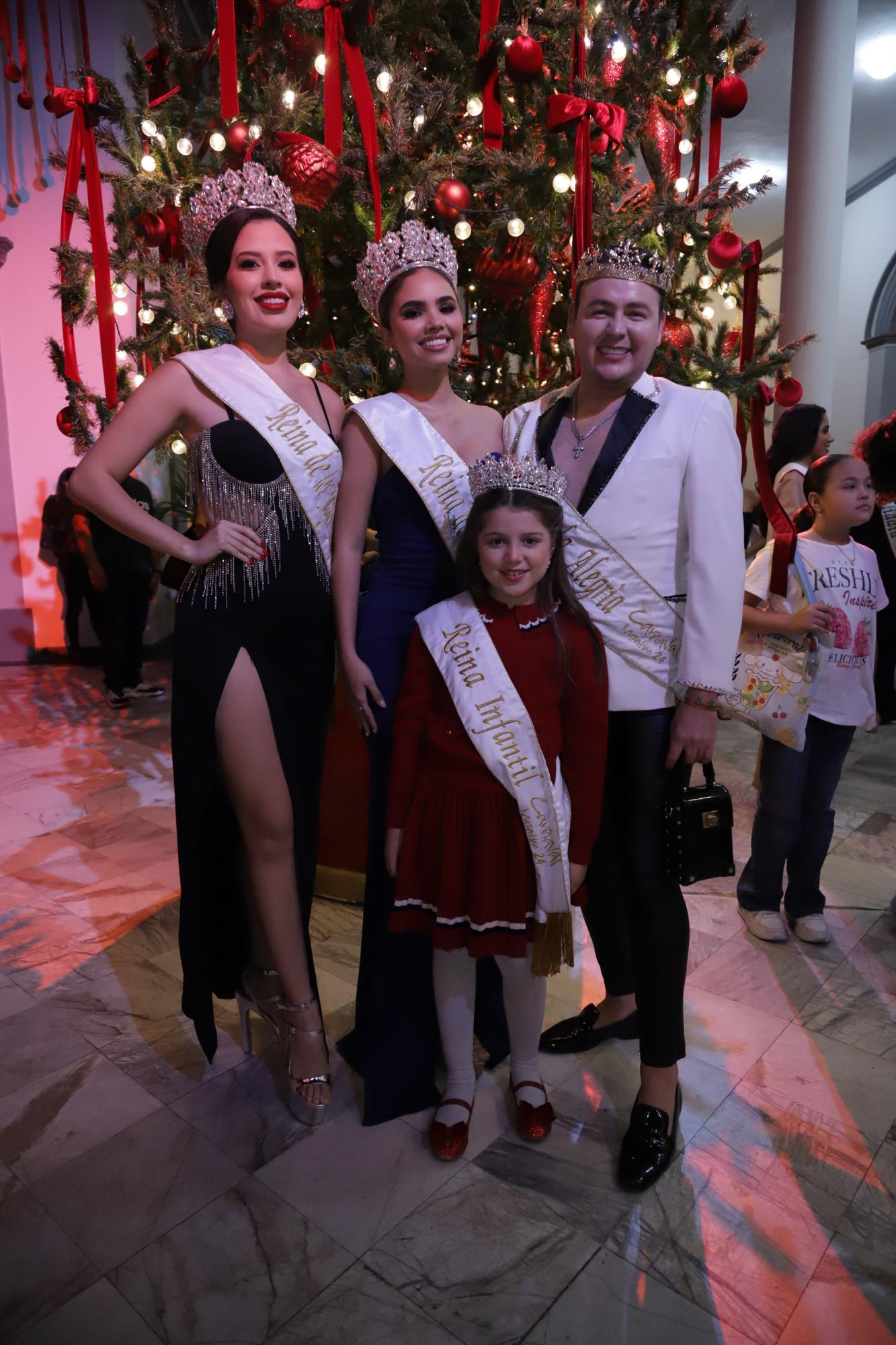 $!Siu Ling Cotero Chío, Carolina Ruelas, Héctor Limón y María Paula Velarde, Reyes del Carnaval de Mazatlán 2024.