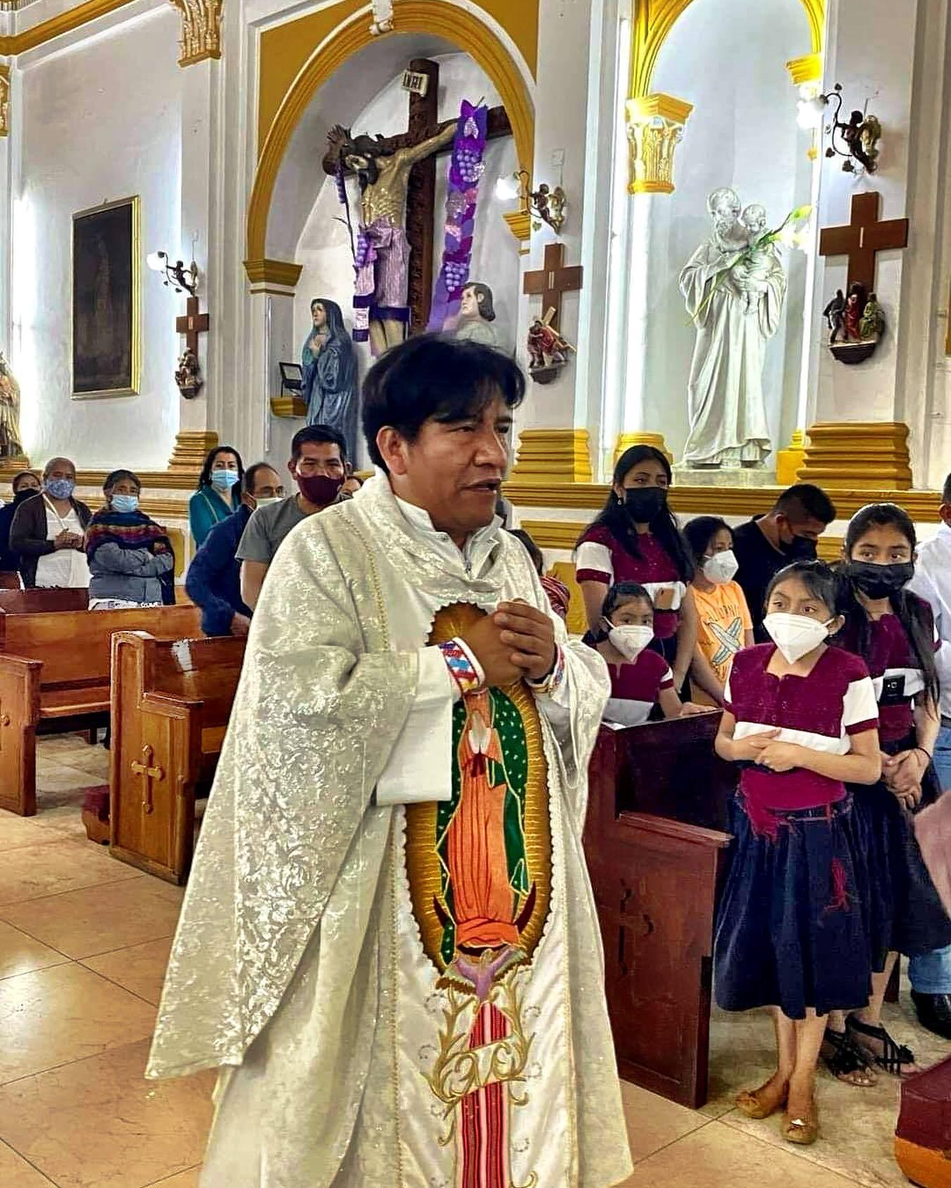 $!Asesinan al sacerdote Marcelo Pérez en San Cristóbal de las Casas, Chiapas, tras oficiar una misa