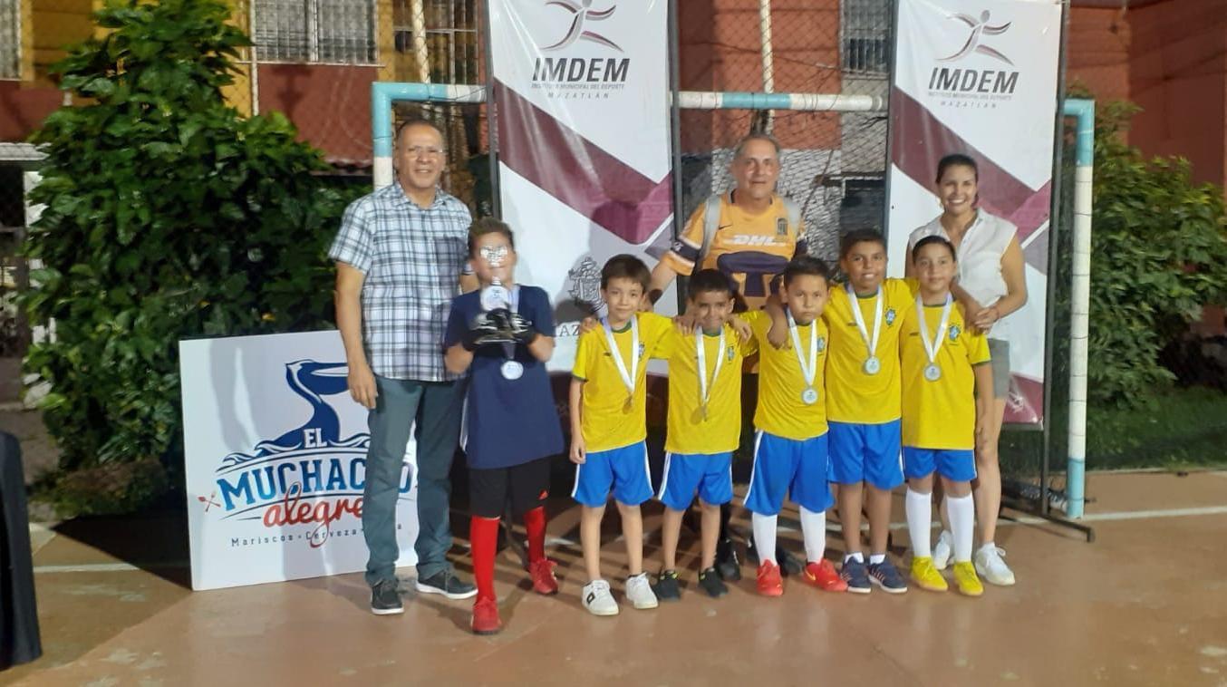 $!Reconocen a los mejores del Torneo de Futbol Sala Jabalíes