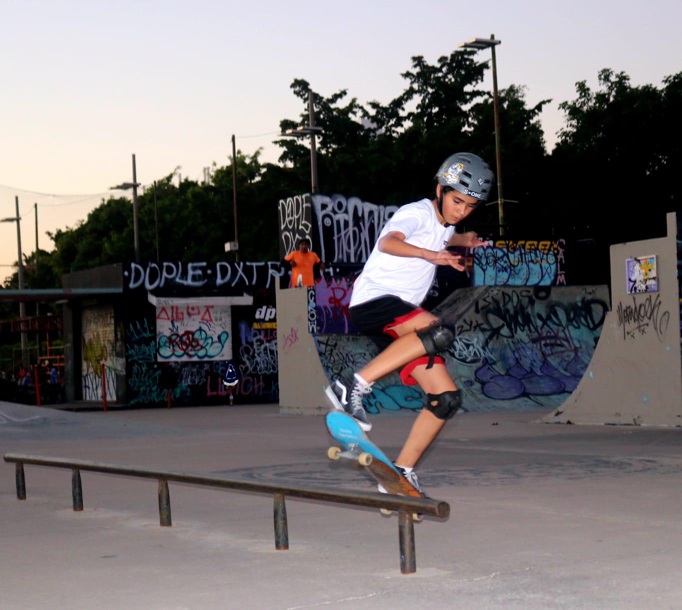 $!Skaters toman parte en cuarta etapa del Circuito de Patinaje sobre Ruedas Imdem, modalidad street