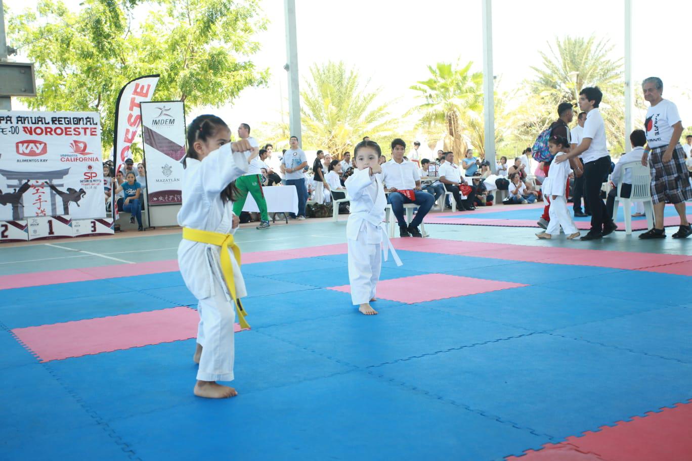 $!Surgen primeros ganadores de Copa Noroeste de Karate