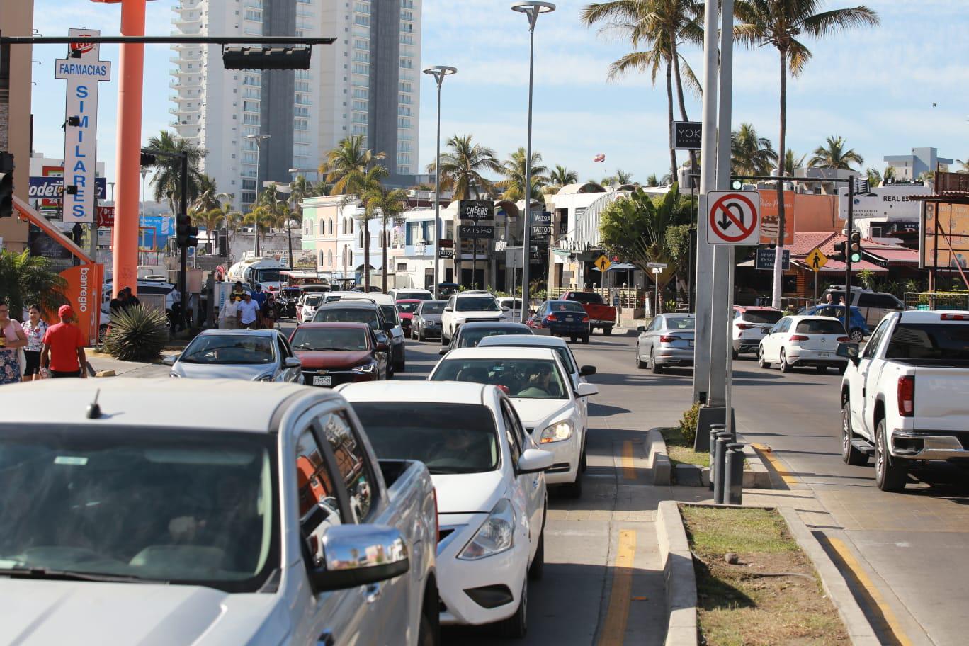 $!Tiene Mazatlán lleno total de turistas por Carnaval