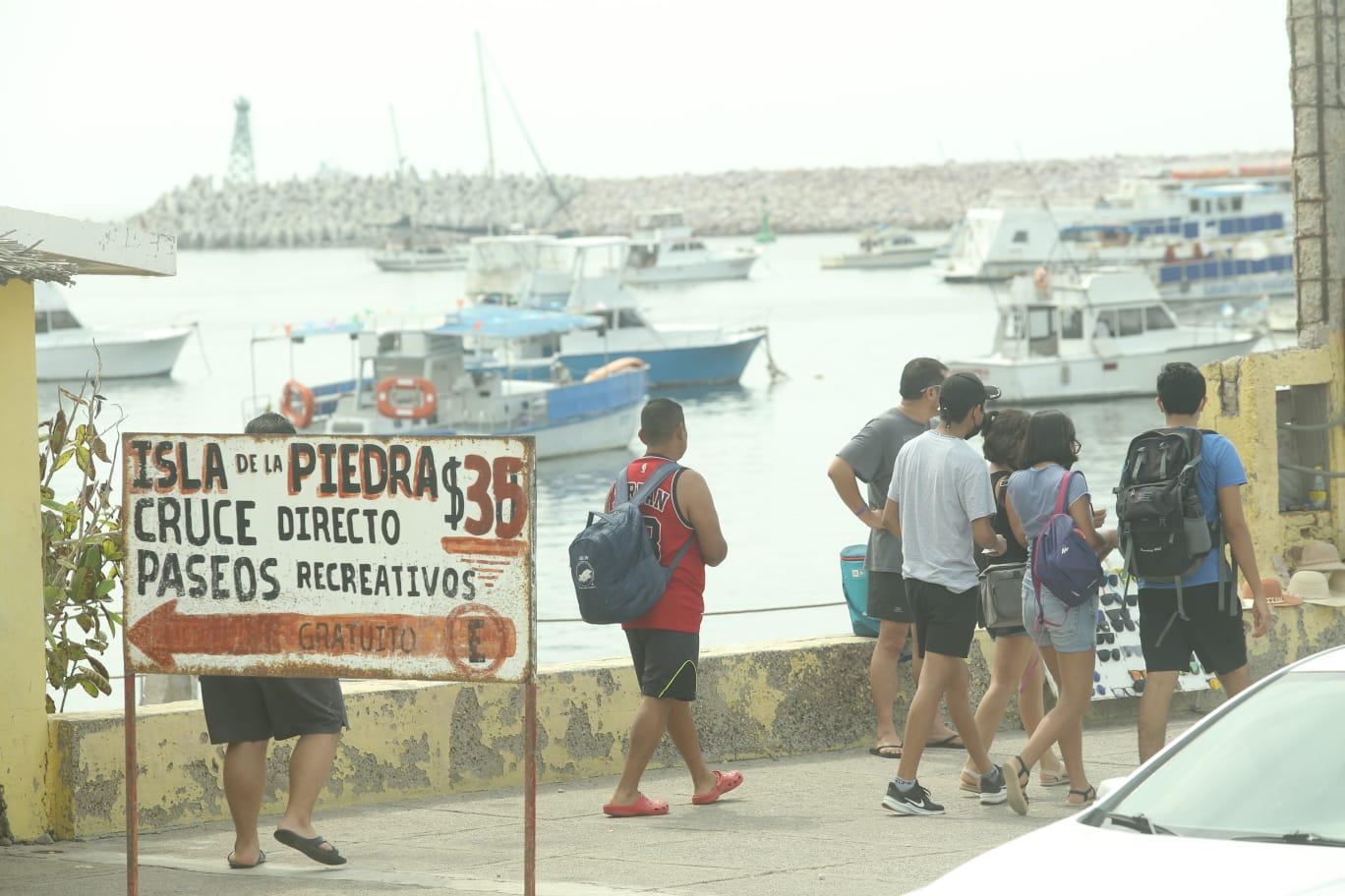 $!Gran movimiento turístico vive Mazatlán por el ‘fin de semana patrio’; prevén $220 millones de derrama económica