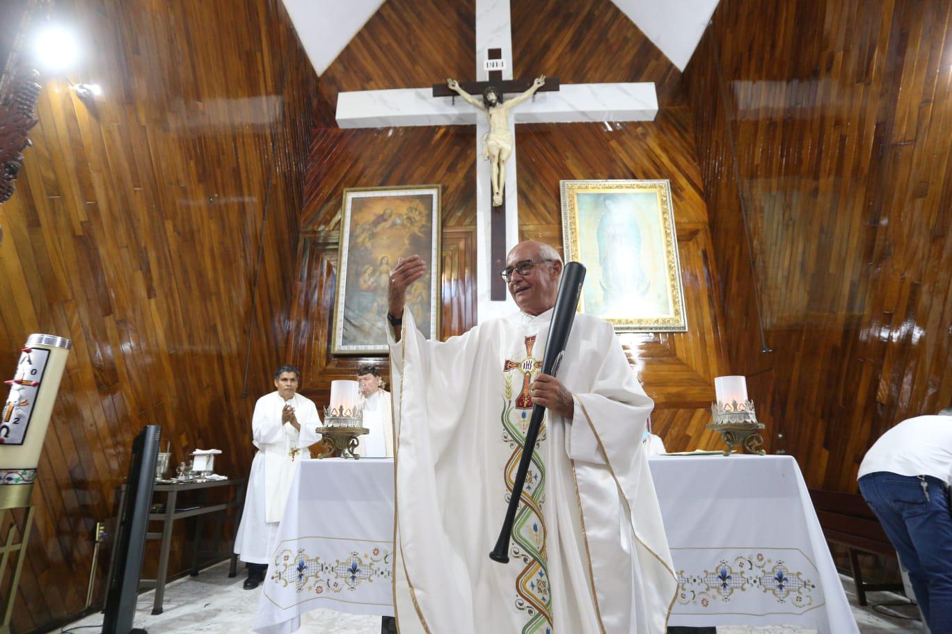 $!Recibe Venados de Mazatlán la bendición católica