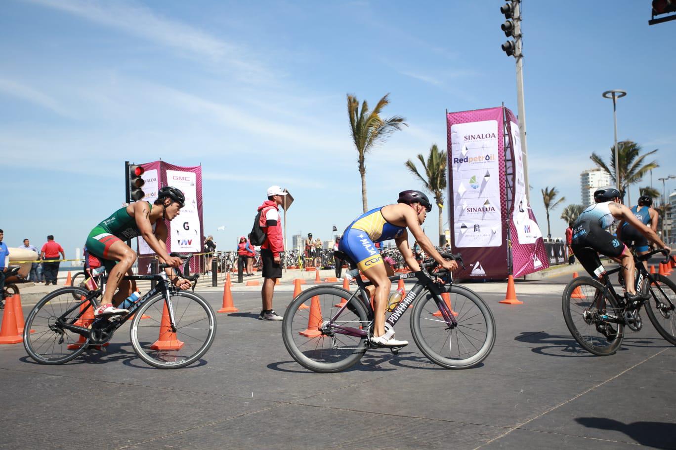 $!Destaca mazatleco ‘Perrón’ Zazueta en el Red Petroil Triatlón