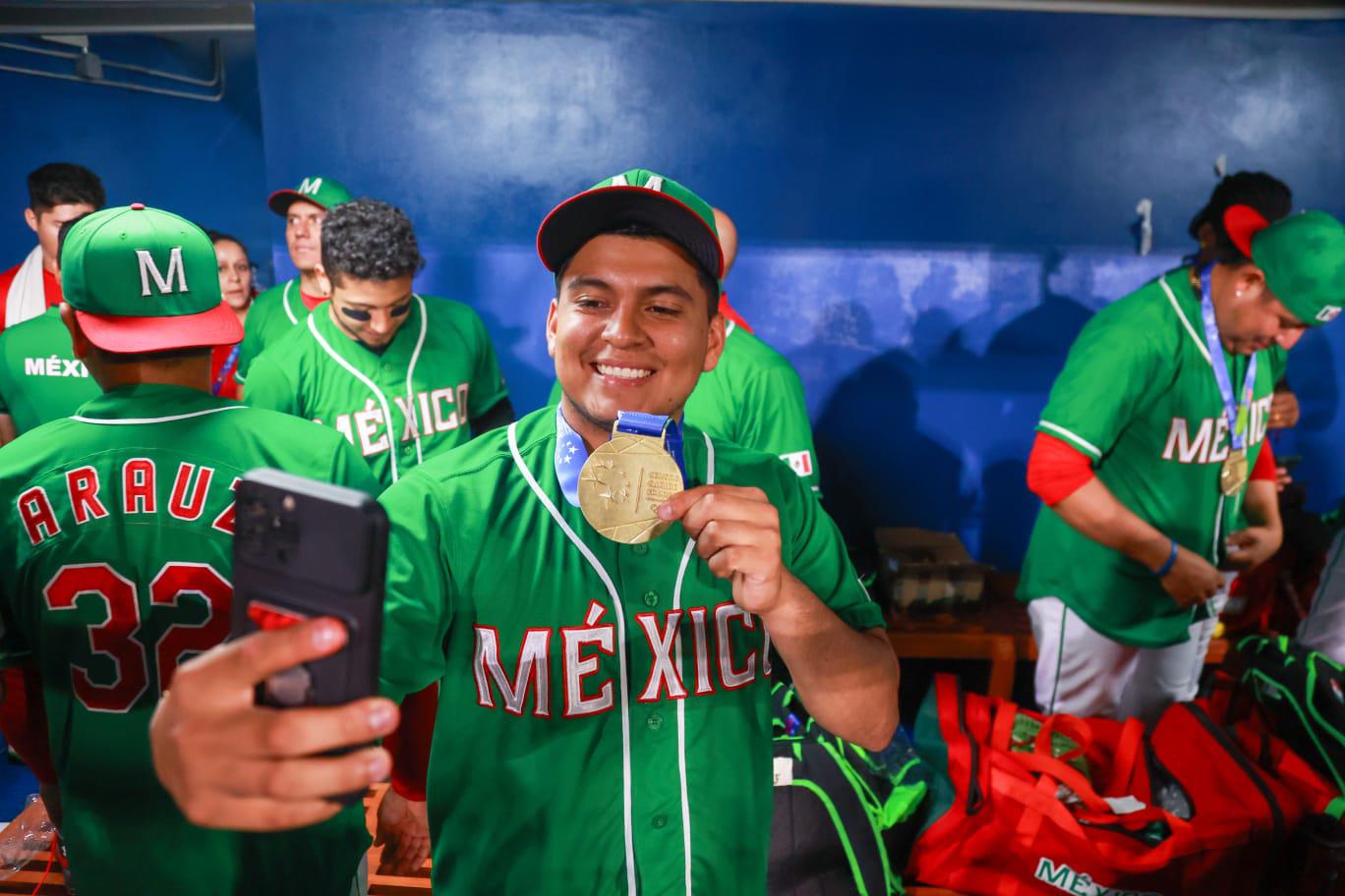 $!México hace historia con oro en beisbol