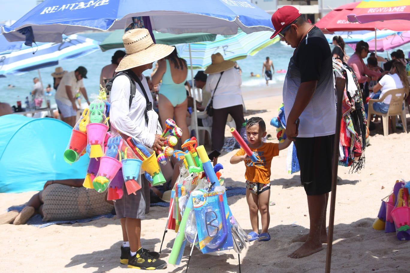 $!Gran movimiento turístico vive Mazatlán por el ‘fin de semana patrio’; prevén $220 millones de derrama económica