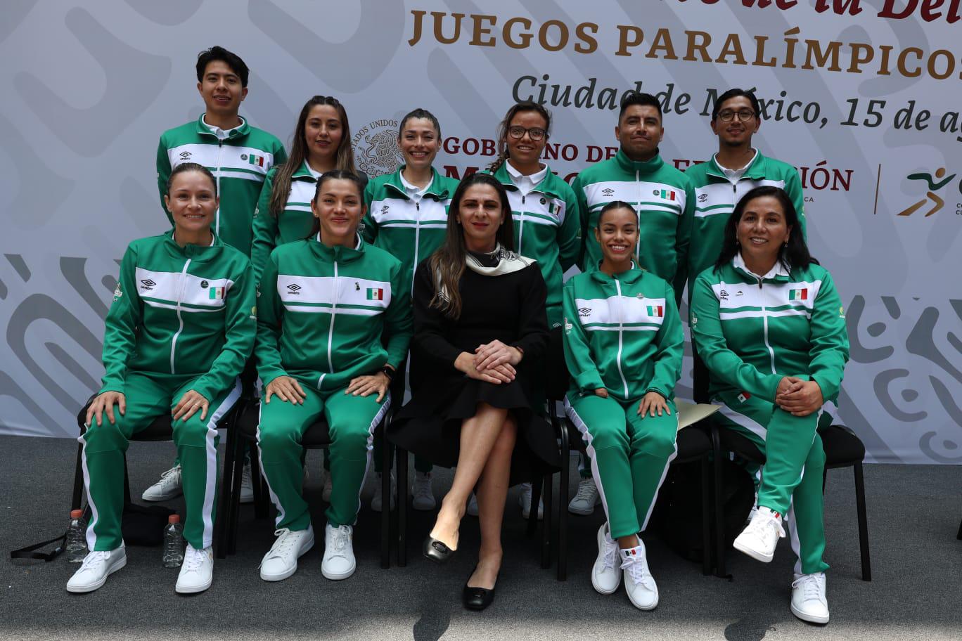 $!María Espinoza trabaja ejercicios de visualización con selección nacional de parataekwondo rumbo a París 2024