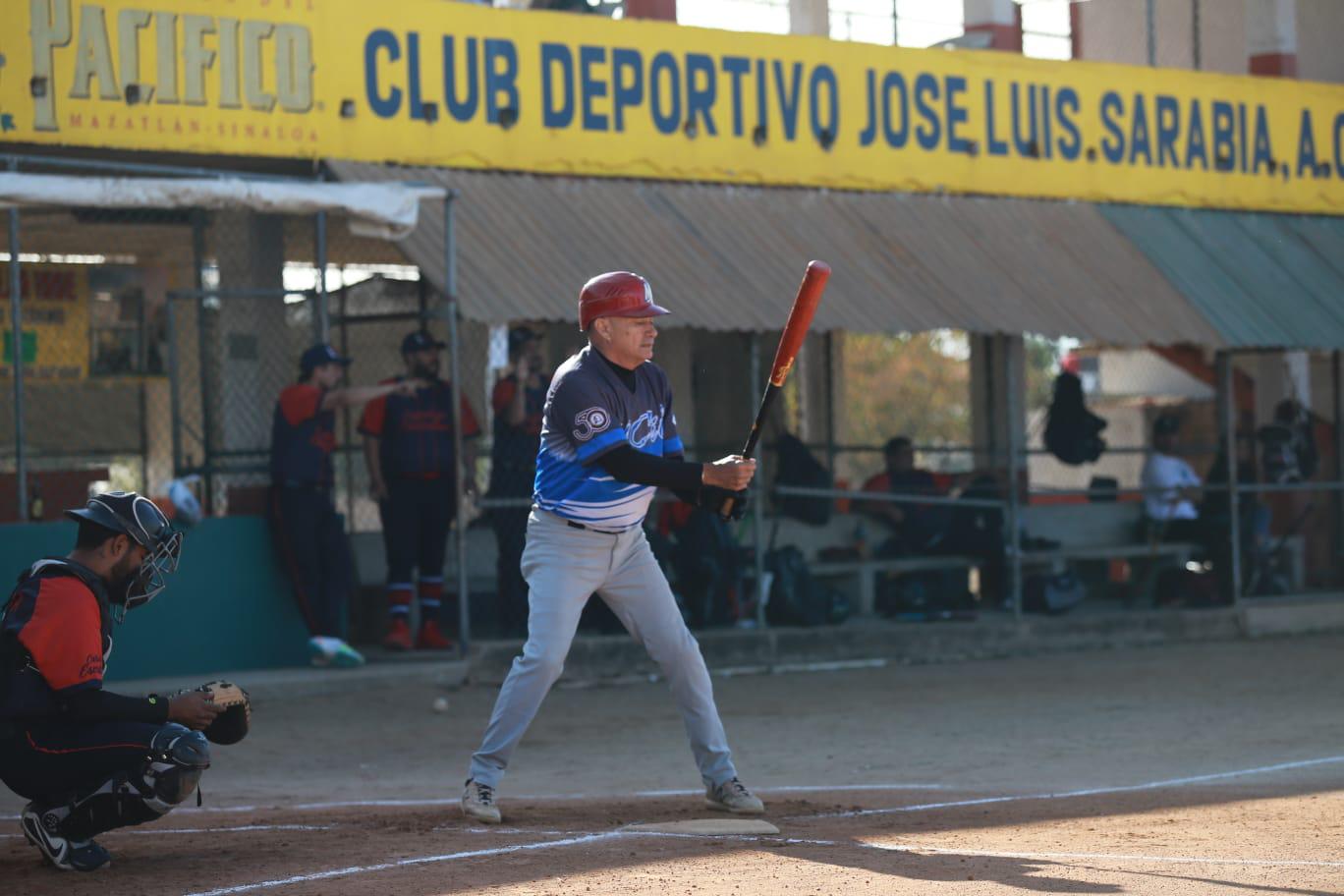 $!El Cid asegura título de playoffs en Liga de Beisbol Meseros