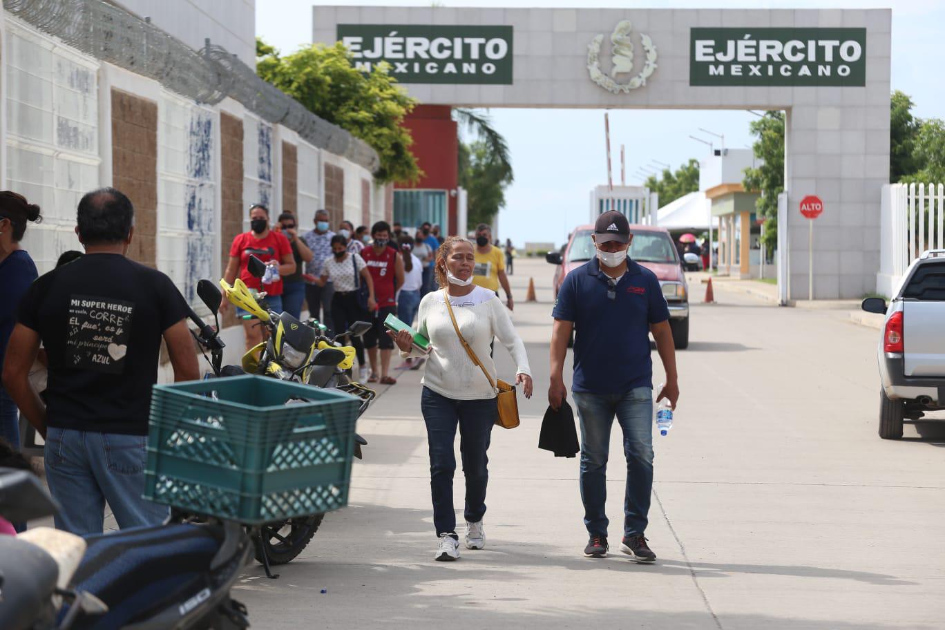 $!Por ser día de asueto, en Mazatlán se registra poca demanda en centros de vacunación Covid