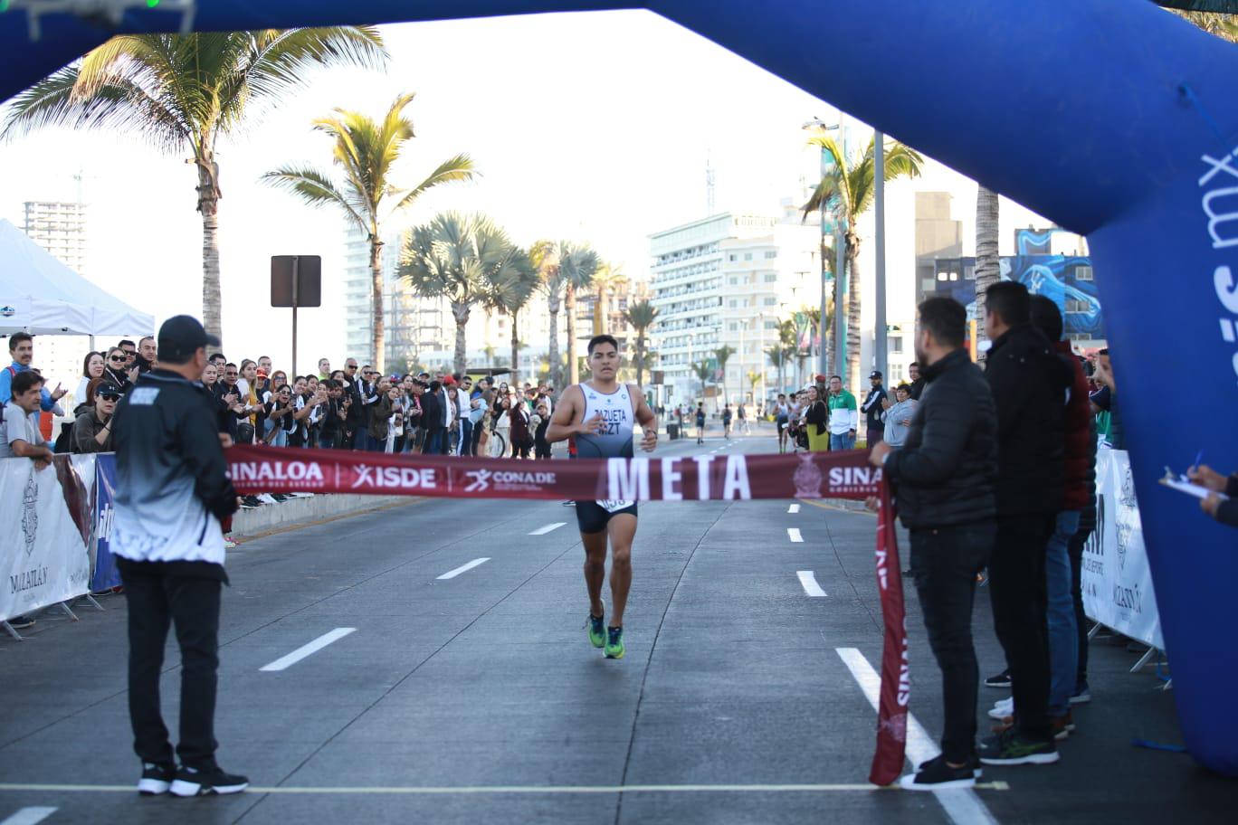 $!Mazatlán y Ahome, los reyes del triatlón estatal