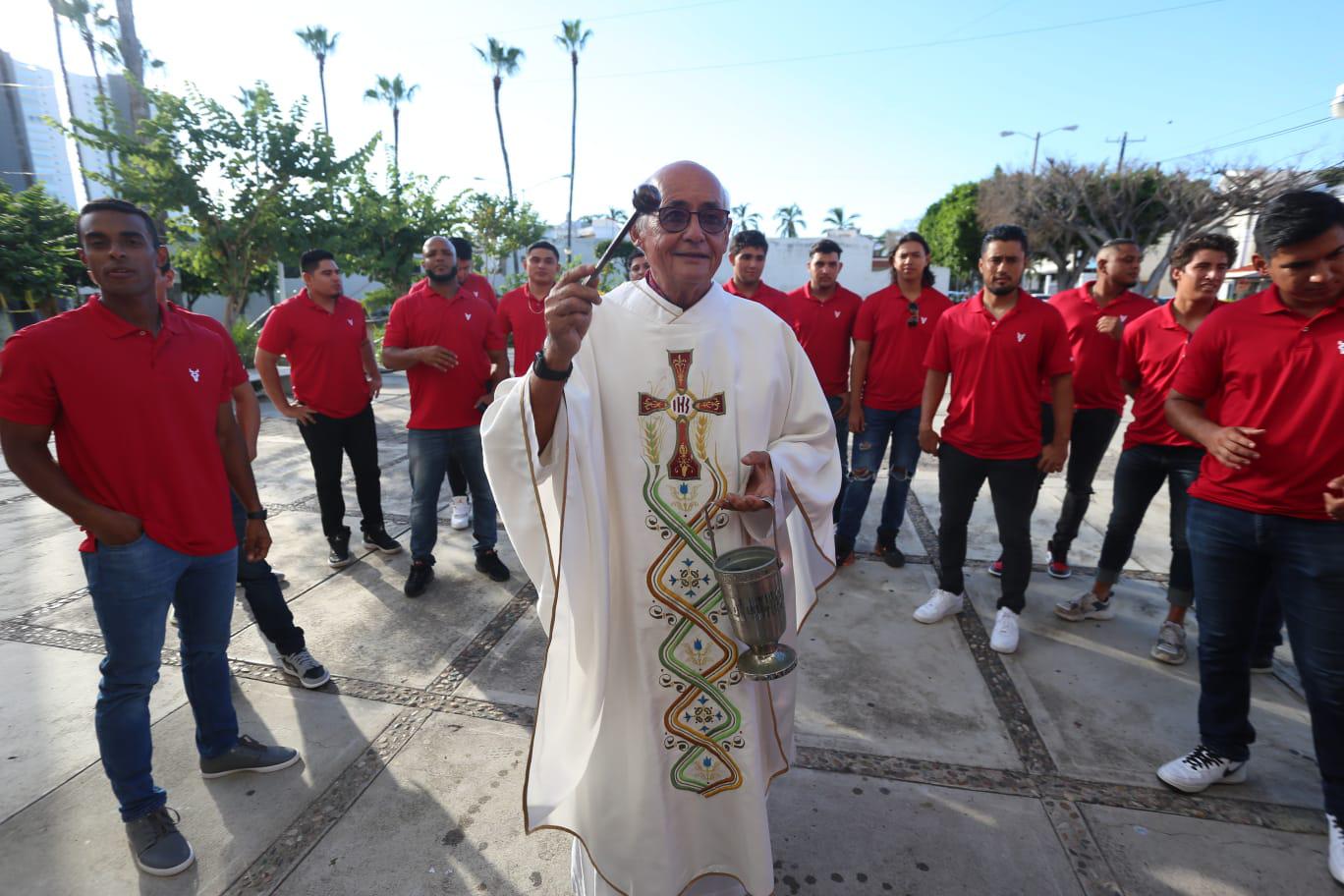 $!Recibe Venados de Mazatlán la bendición católica