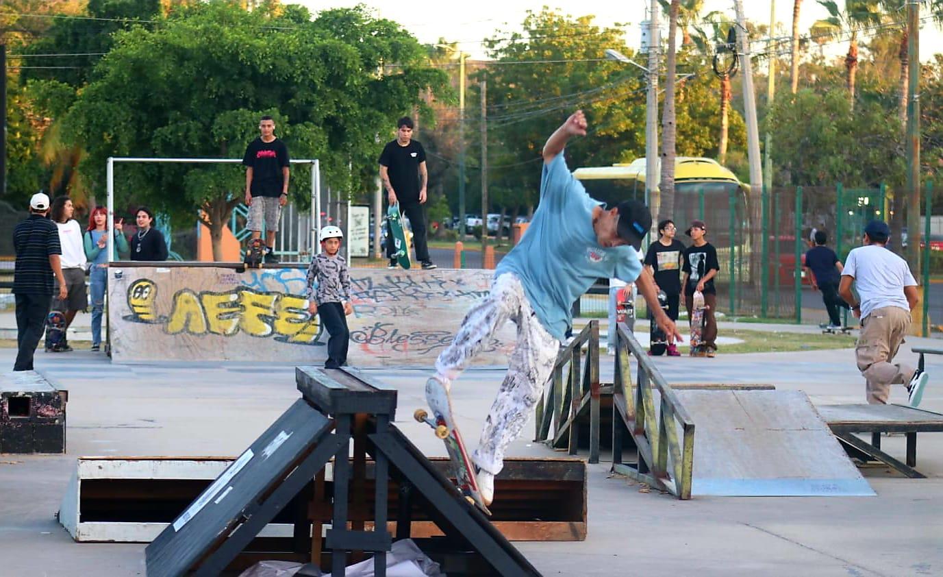 $!Celebran el Clásico Navideño de Skateboarding en el Parque Lineal KM-0