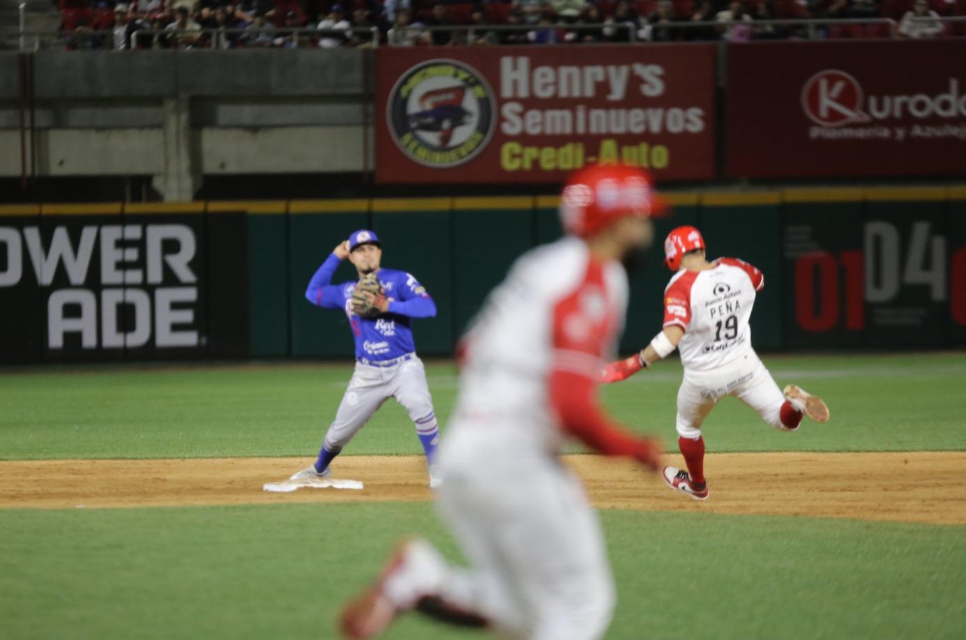 $!Venados de Mazatlán barre a Charros de Jalisco en el puerto