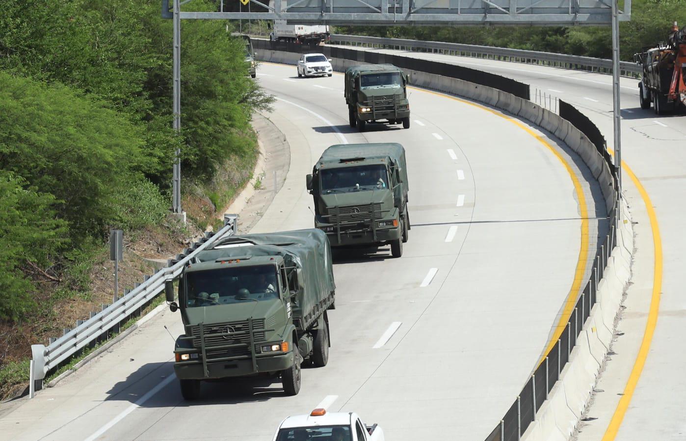 $!Llegan esta tarde a Mazatlán elementos del Ejército Mexicano para reforzar la seguridad en Sinaloa