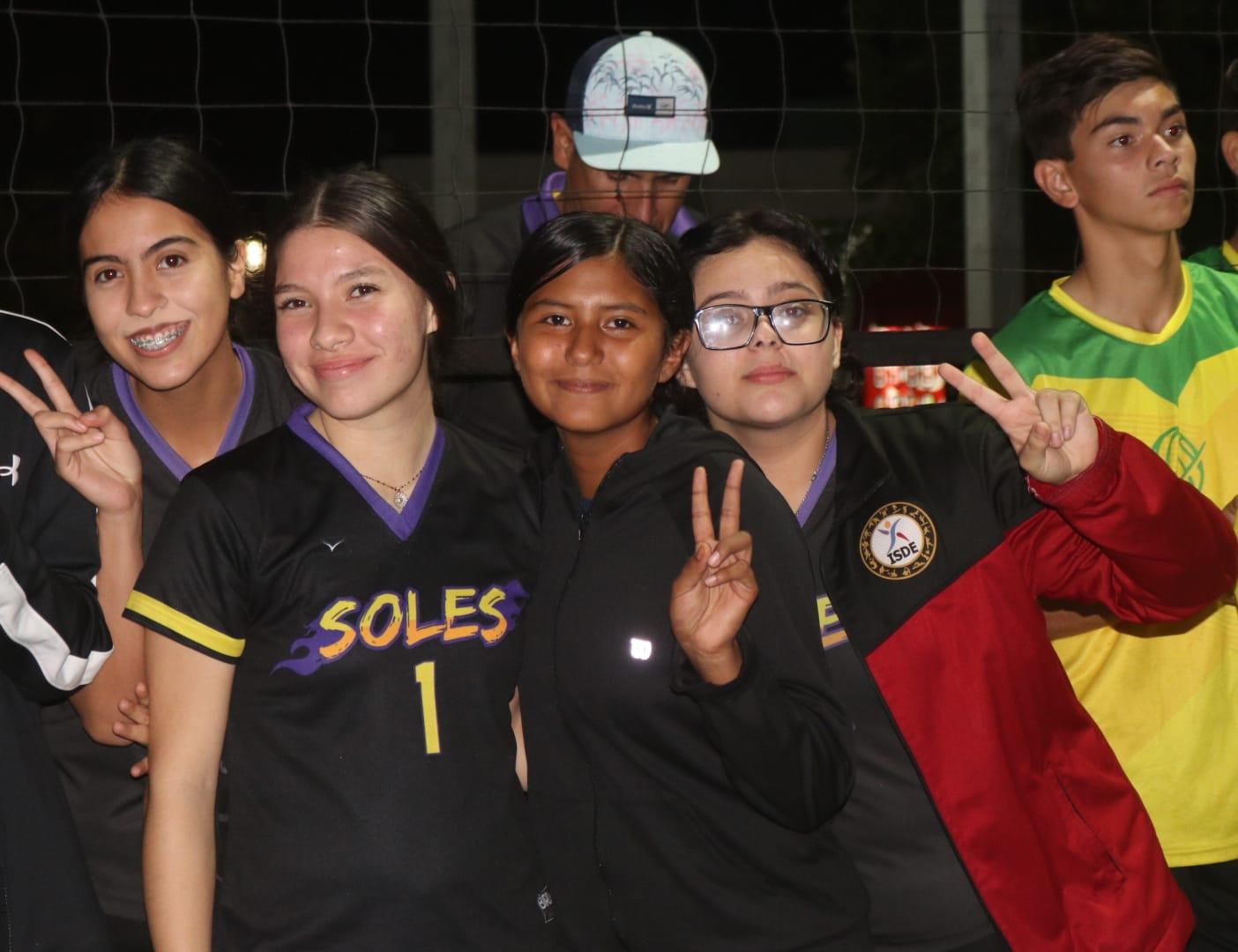 $!Redondean Club Soles y Wapas Team gran campaña con campeonato en Voleibol de Sala Imdem