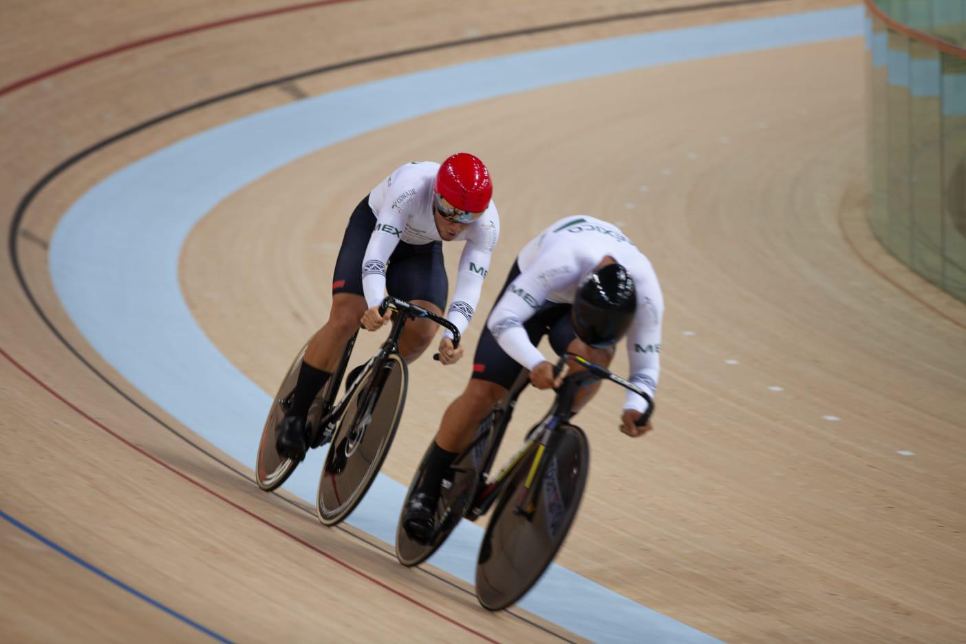 $!Ciclistas sinaloenses pedalean por puntos olímpicos en Panamericano en Estados Unidos