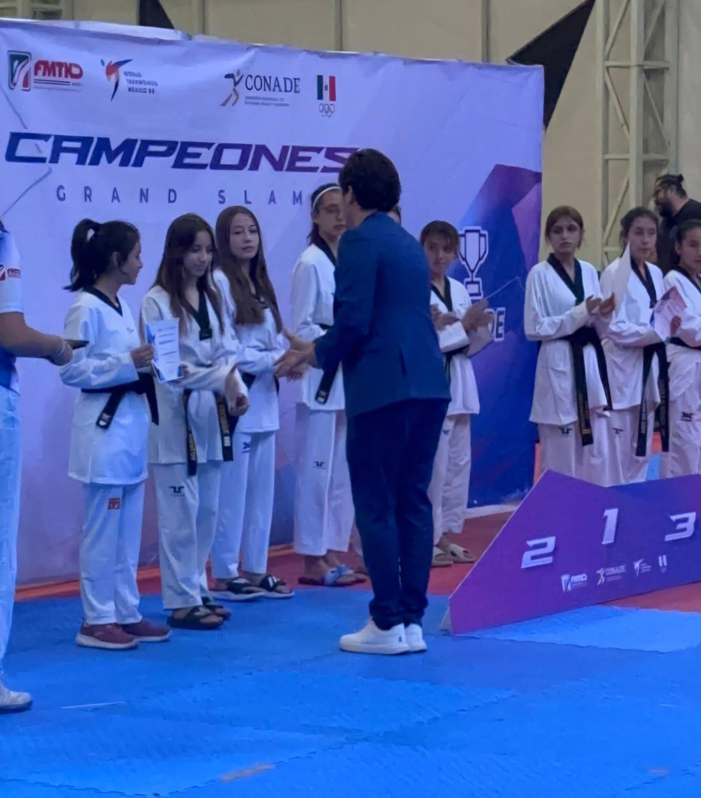 $!Conquista mazatleco, Nery Frías, la medalla de bronce en el Grand Slam México de taekwondo