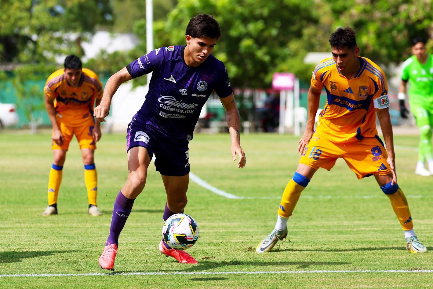 $!La Armería Sub 19 suma un punto ante Tigres de la UANL