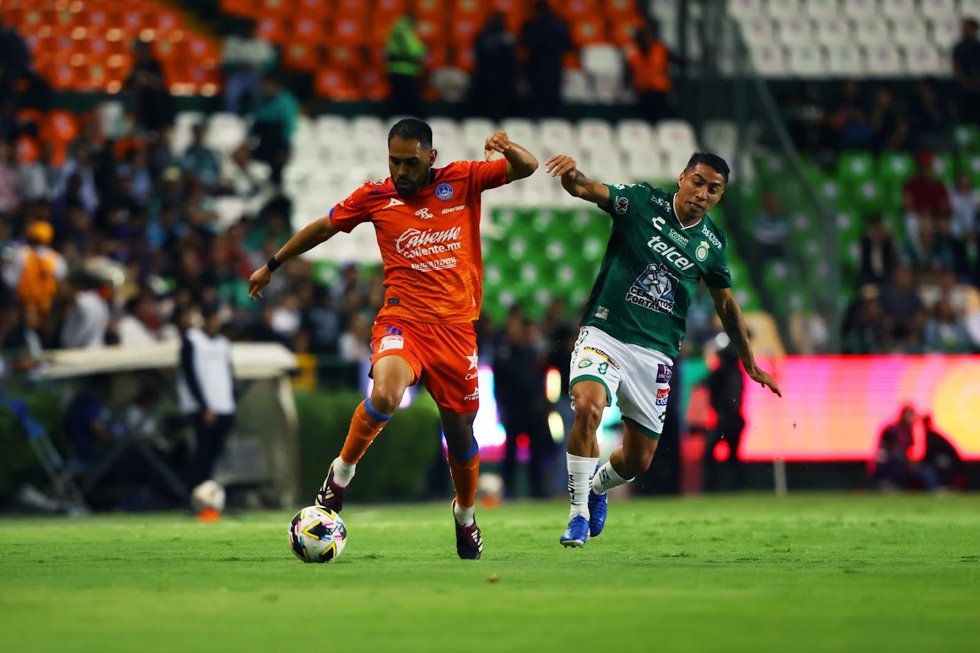 $!Mazatlán FC complica las aspiraciones del León, tras empatarle sin anotaciones