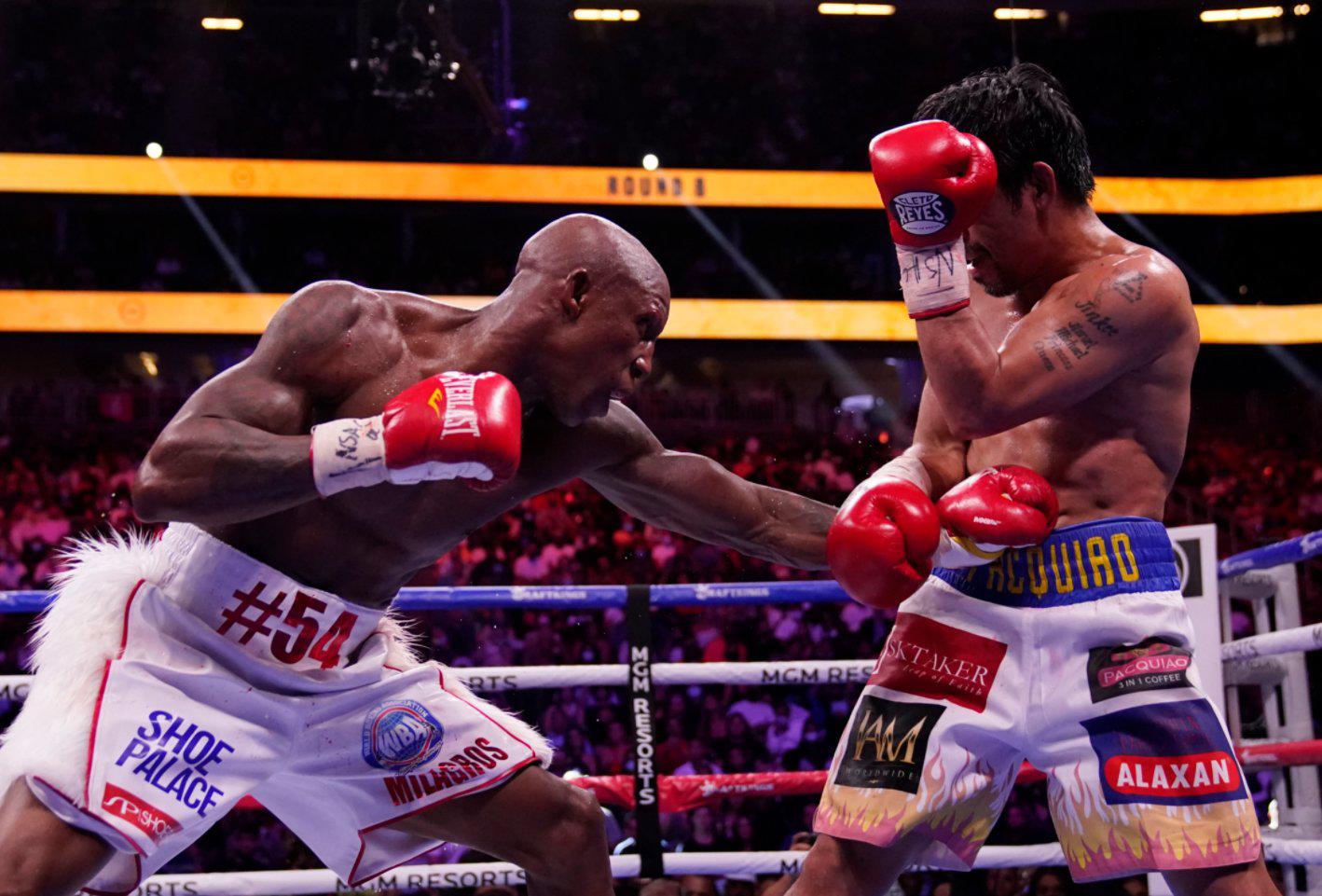 $!Manny Pacquiao cae por decisión unánime ante Yordenis Ugás en su regreso al ring