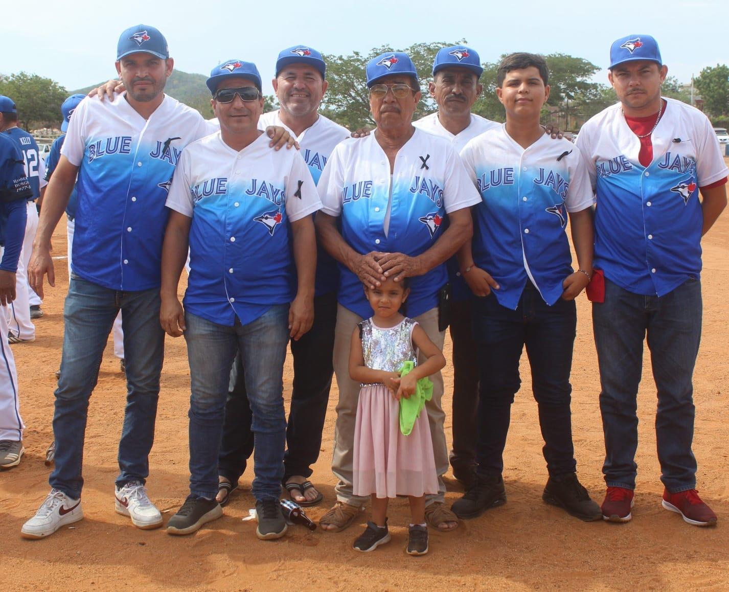 $!Inauguran Liga de Beisbol Máster en honor a Julio Loaiza y Alberto Velázquez