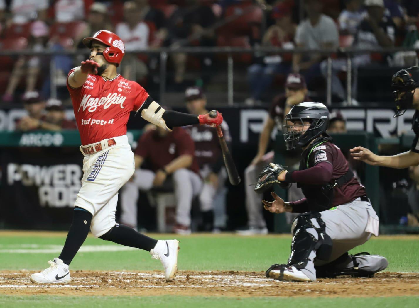 $!Venados le corta la racha ganadora a Tomateros