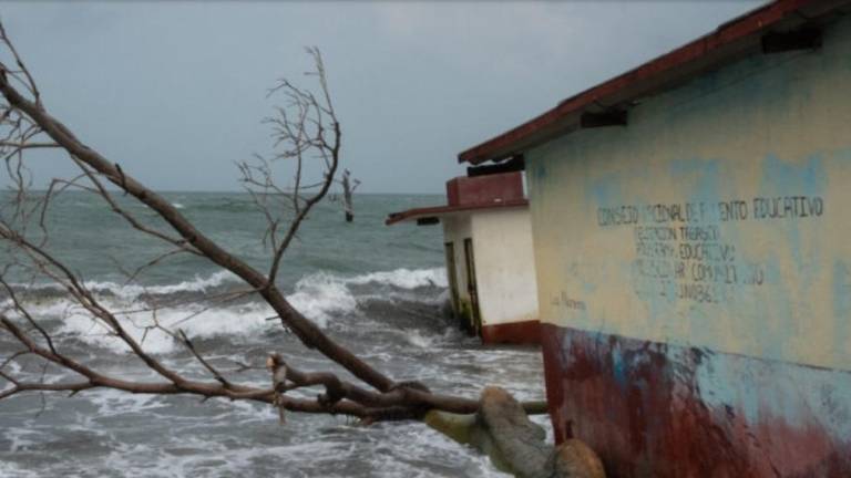 Comunidades bajo el agua: la crecida del mar amenaza con desaparecer tierras costeras del mapa