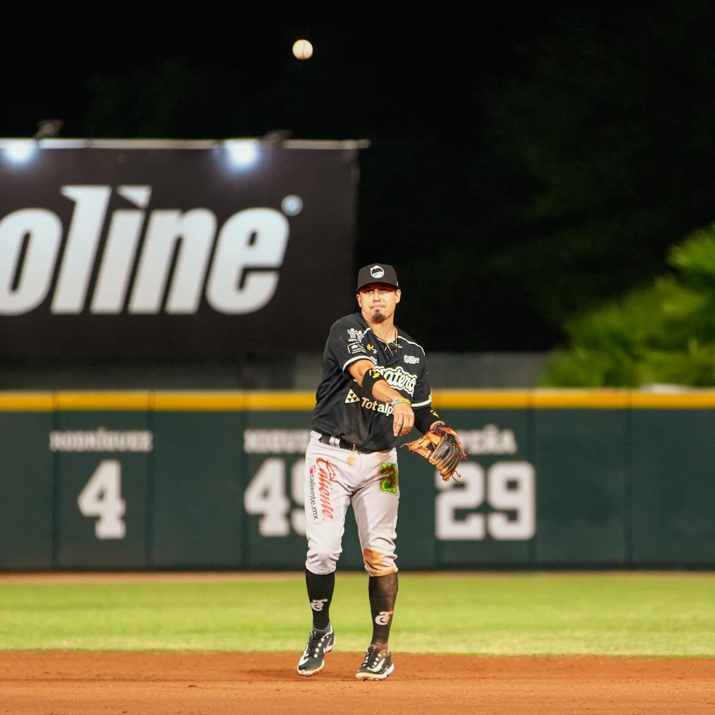 $!Tomateros de Culiacán visita a Naranjeros de Hermosillo para mantener sus aspiraciones