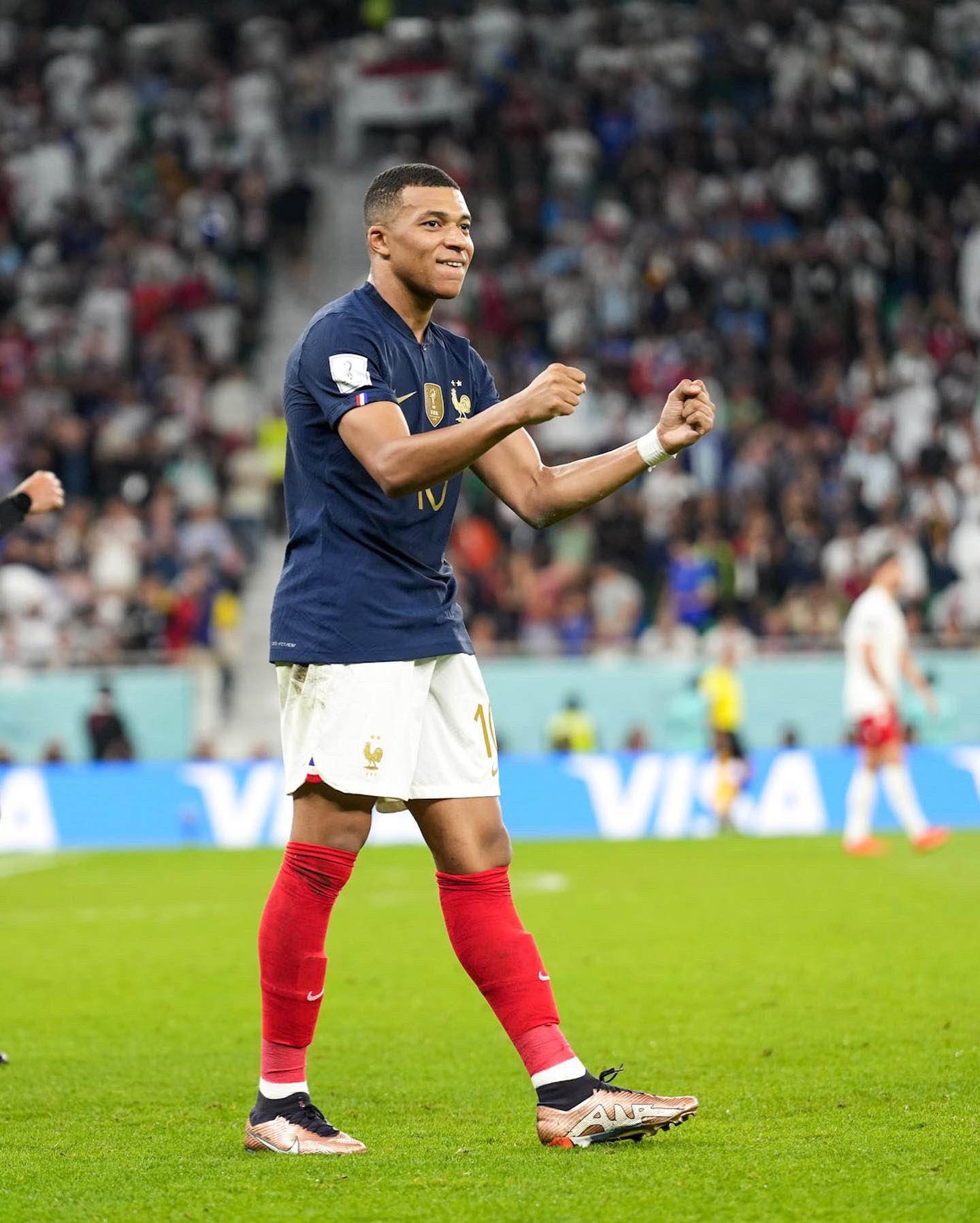 $!Kylian Mbappé habría rechazado oferta del Al-Hilal