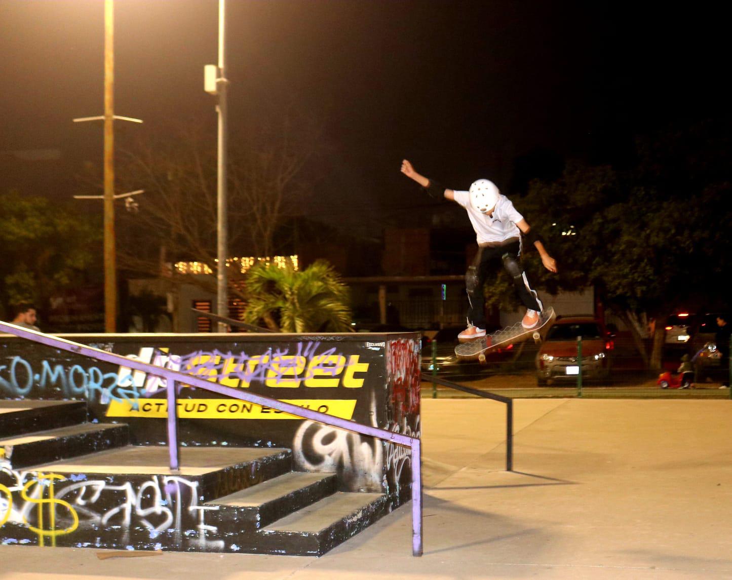 $!Skaters toman parte en cuarta etapa del Circuito de Patinaje sobre Ruedas Imdem, modalidad street