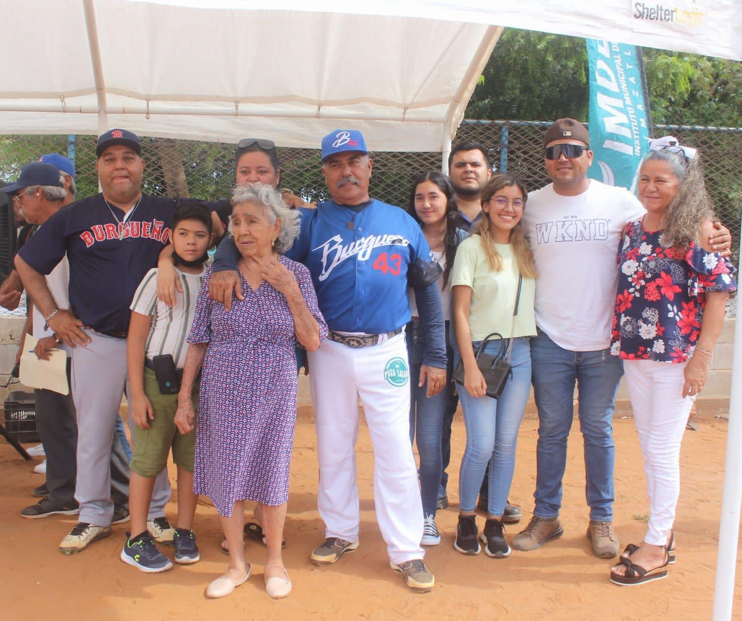 $!Inauguran Liga de Beisbol Máster en honor a Julio Loaiza y Alberto Velázquez