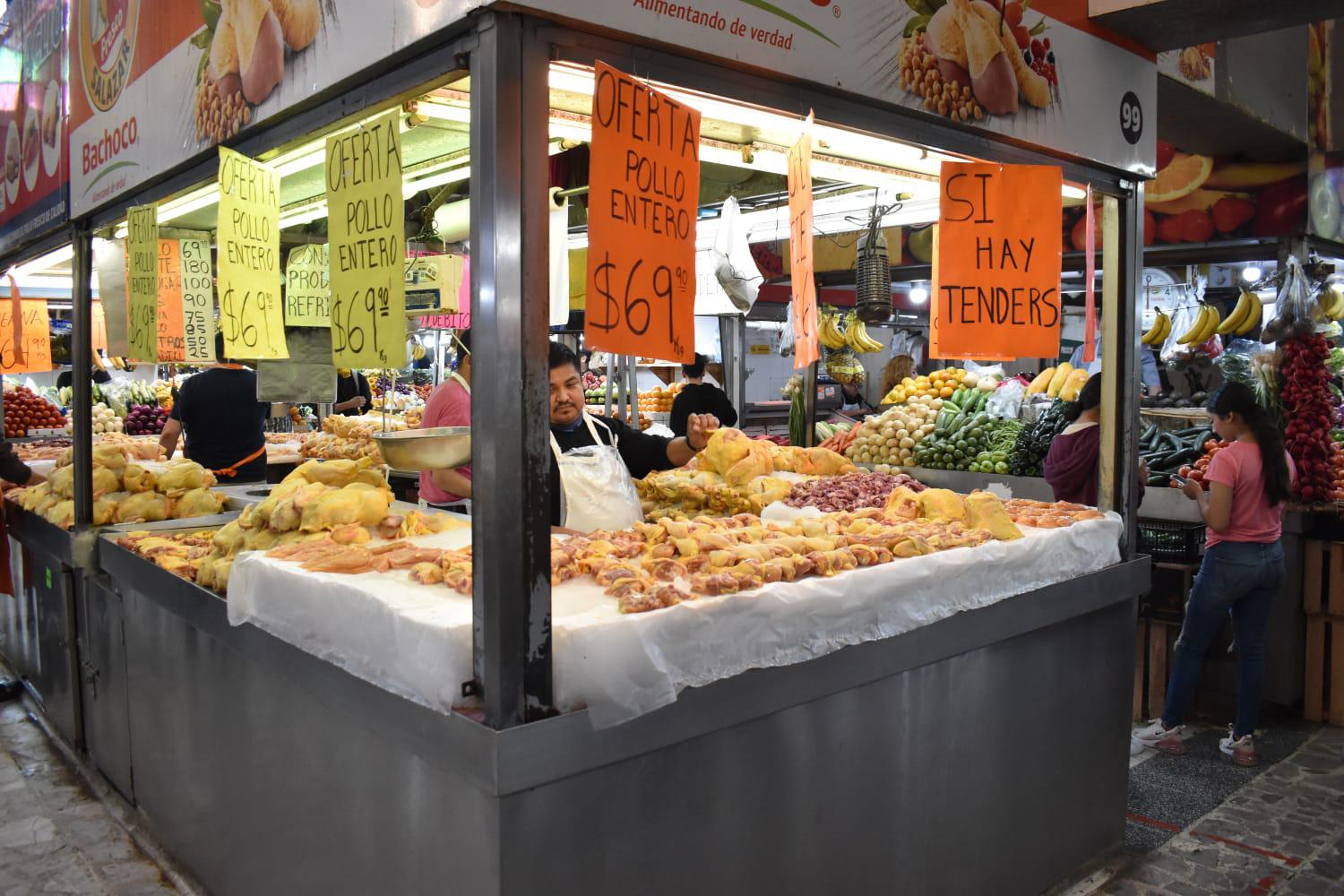 $!Precios de la canasta básica se mantienen en el Mercado Garmendia de Culiacán