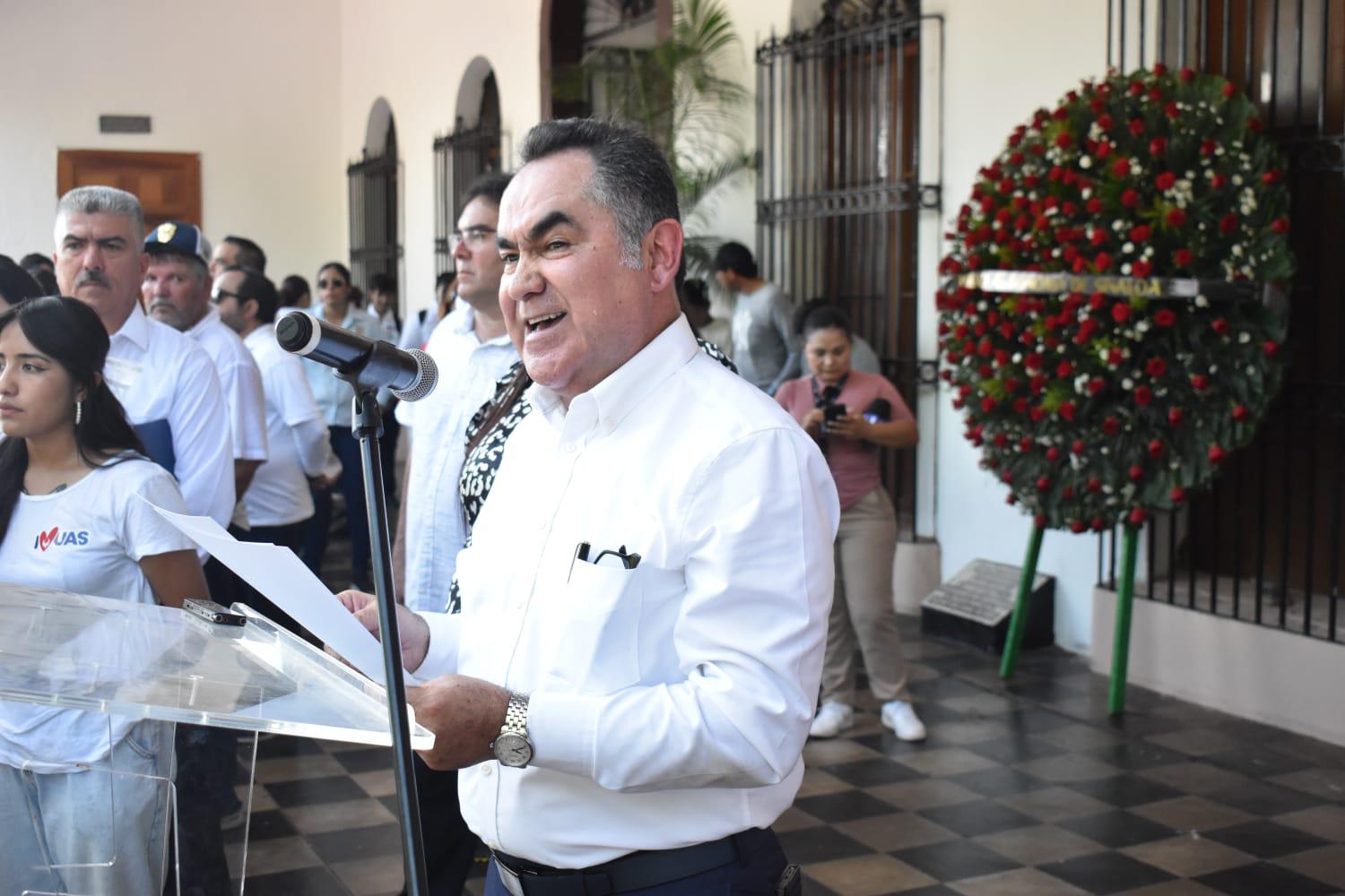 $!Marchan estudiantes de la UAS en defensa de la autonomía universitaria en Culiacán