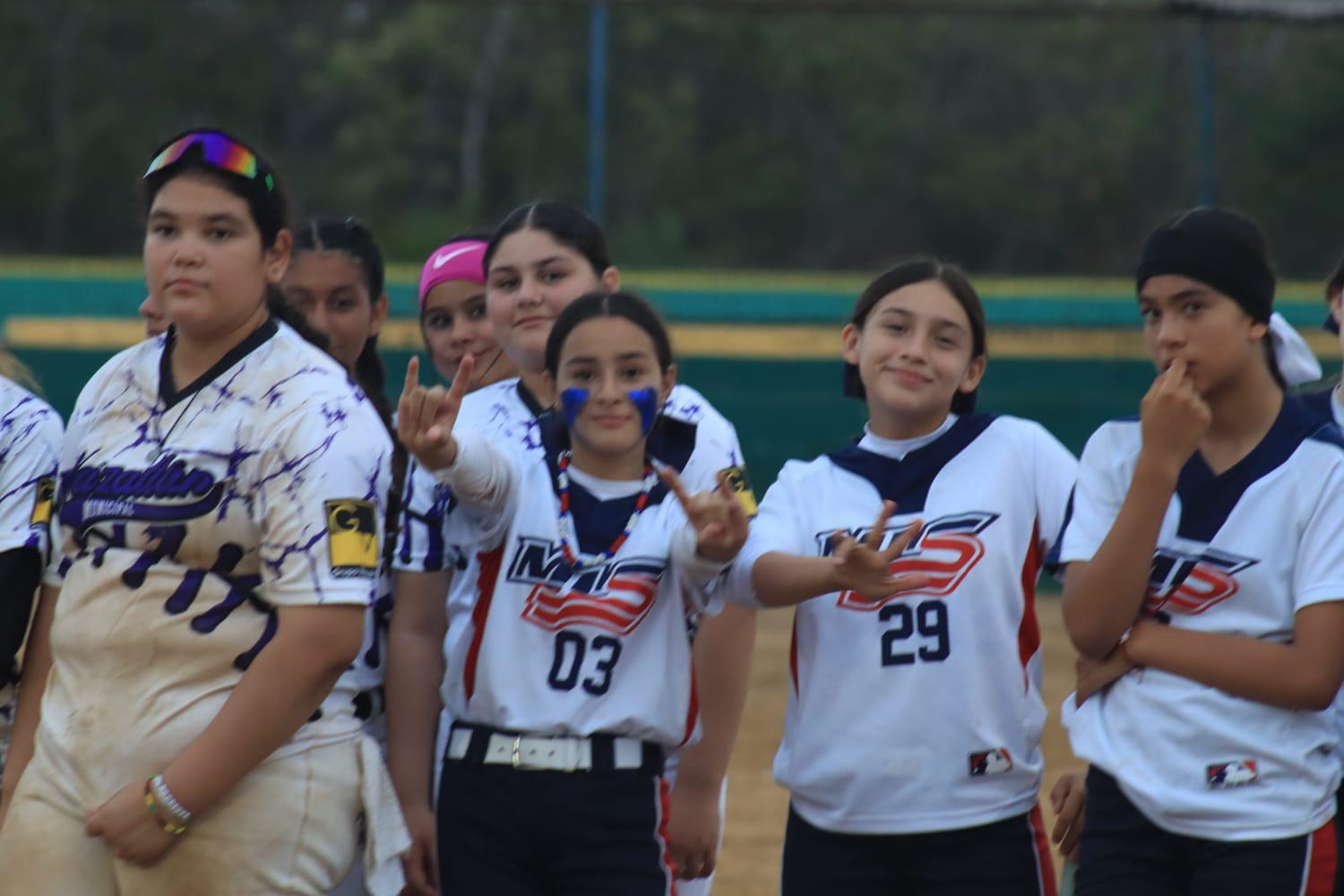 $!¡Es turno para las nuevas estrellas del softbol femenil en Sinaloa!