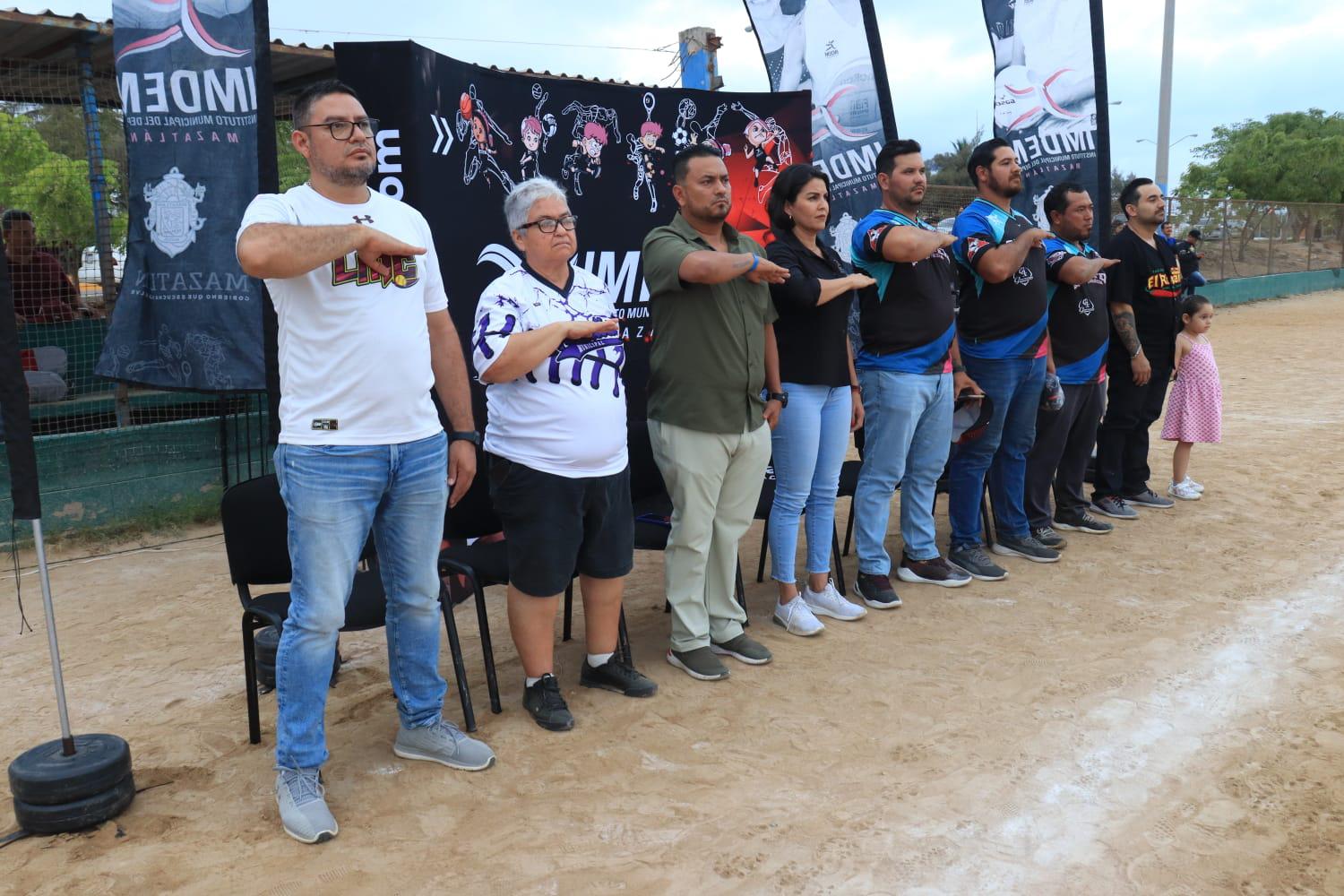 $!¡Es turno para las nuevas estrellas del softbol femenil en Sinaloa!