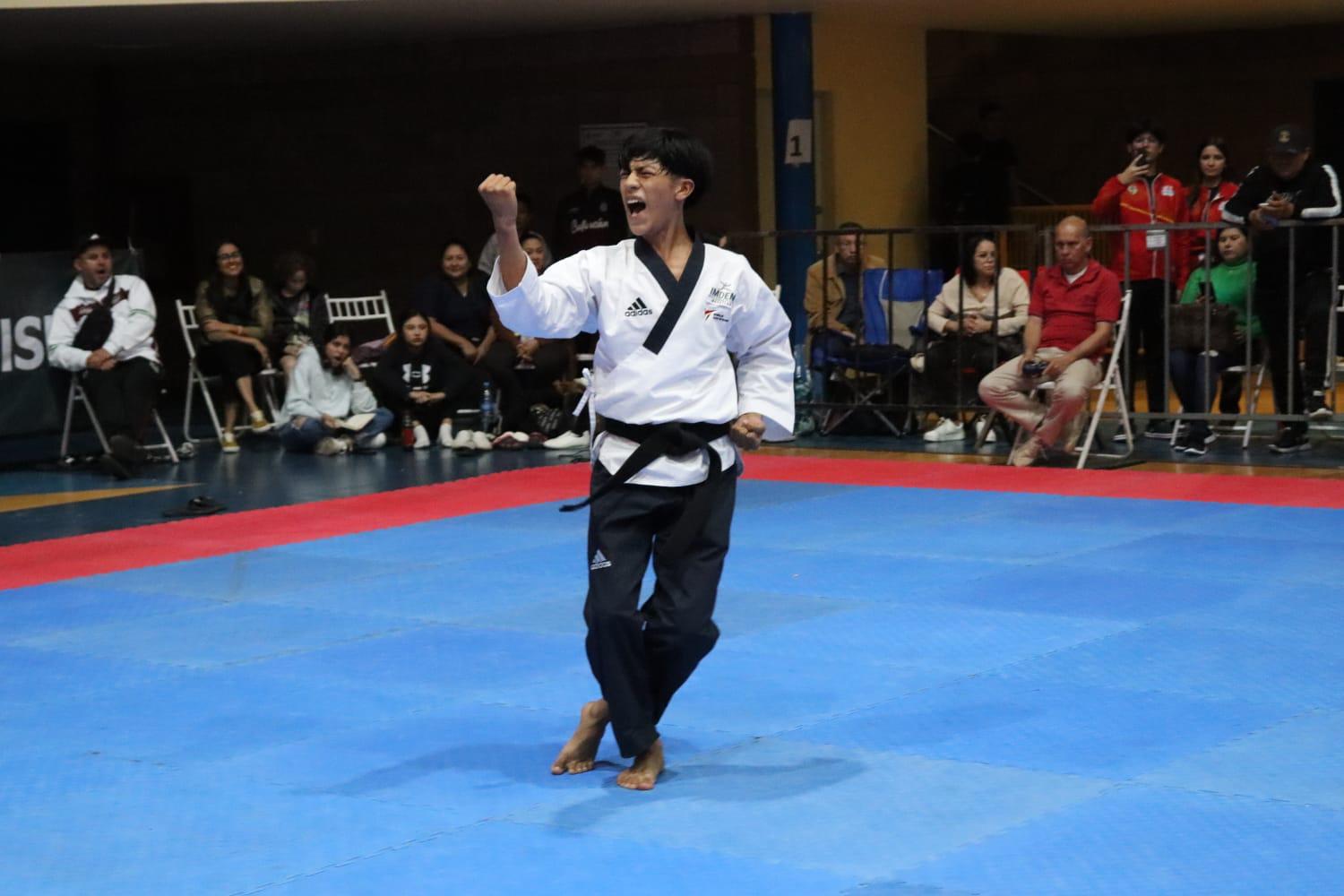 $!Adelanta con cinco oros y una plata la representación de Mazatlán en el poomsae