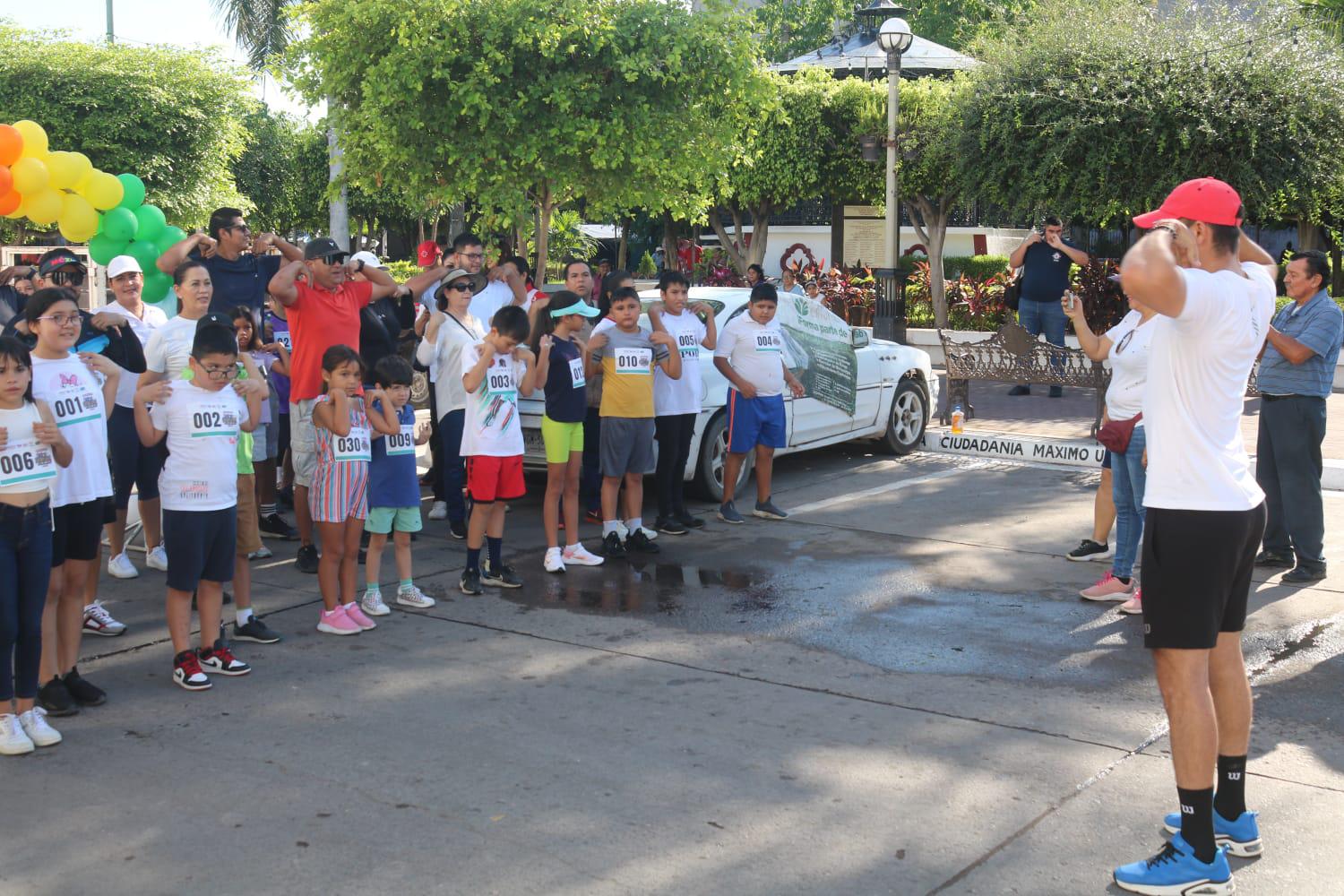 $!Escuinapenses participan en la segunda Gran Carrera por los Derechos de Niñas, Niños y Adolescentes