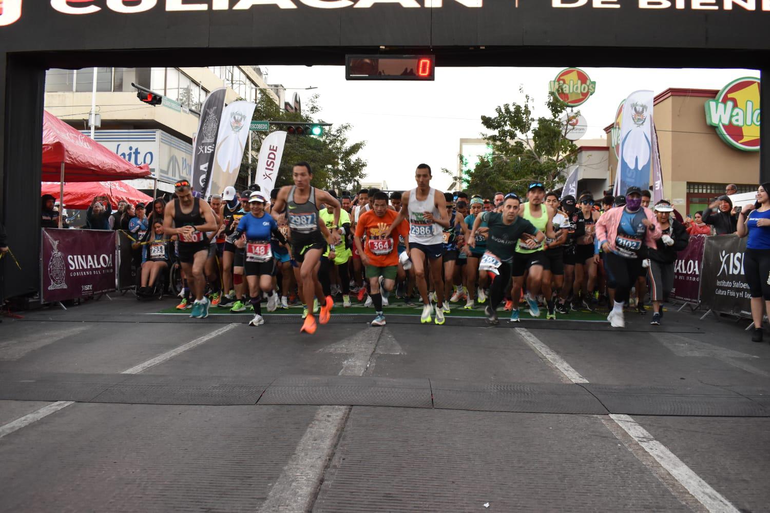 $!Culichis dominan la edición 32 del Maratón Internacional de Culiacán