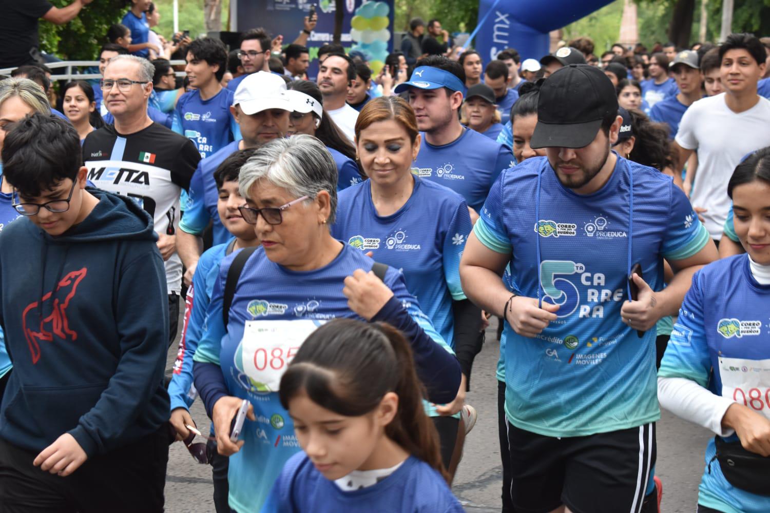 $!Jesús Labrador y Karen Castro triunfan en los 5K de la Carrera Proeduca